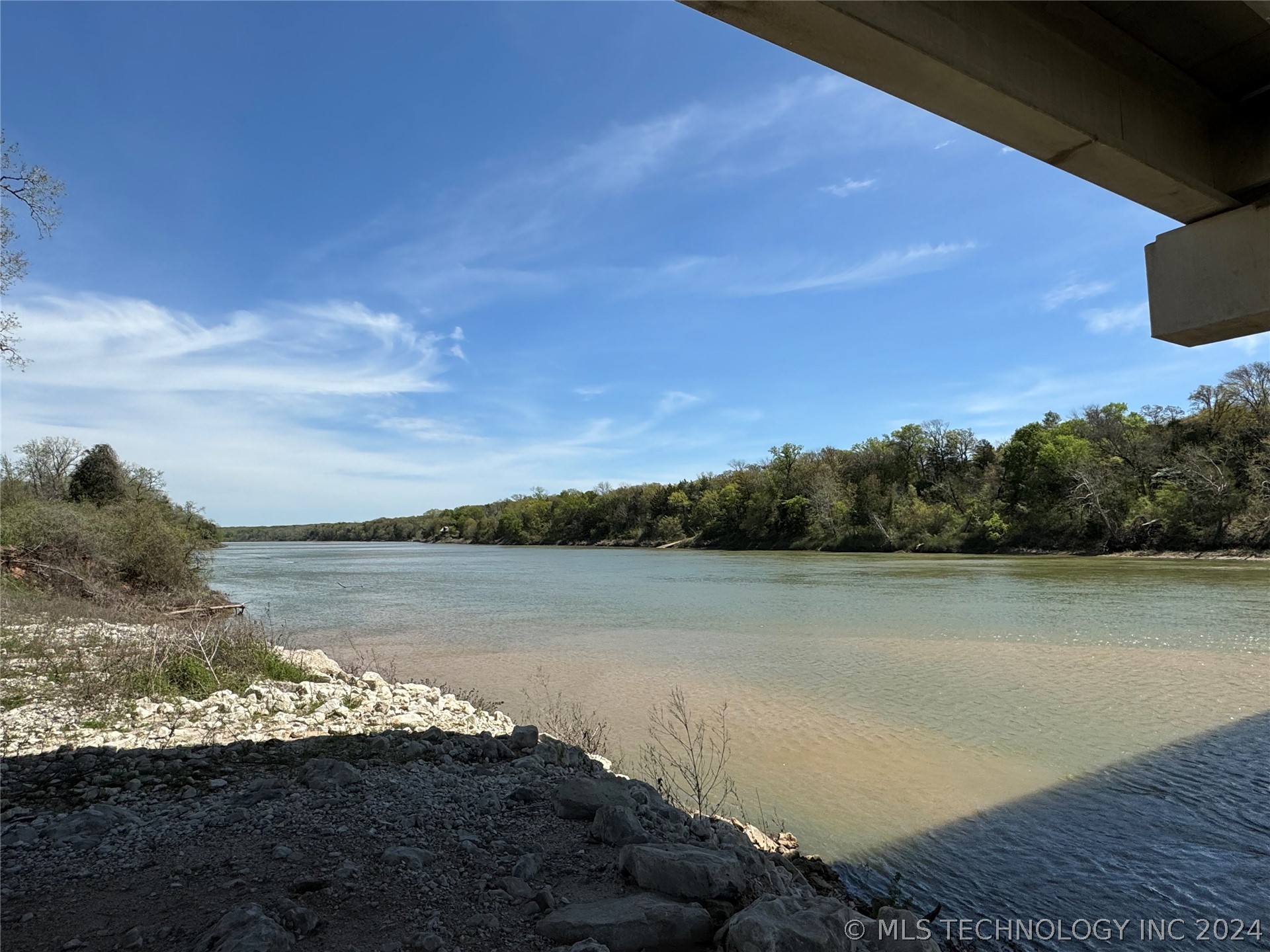 Highway 78 Property Photo 8