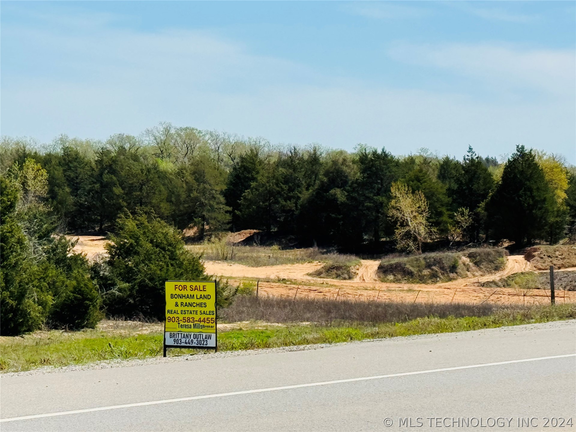 Highway 78 Property Photo 10