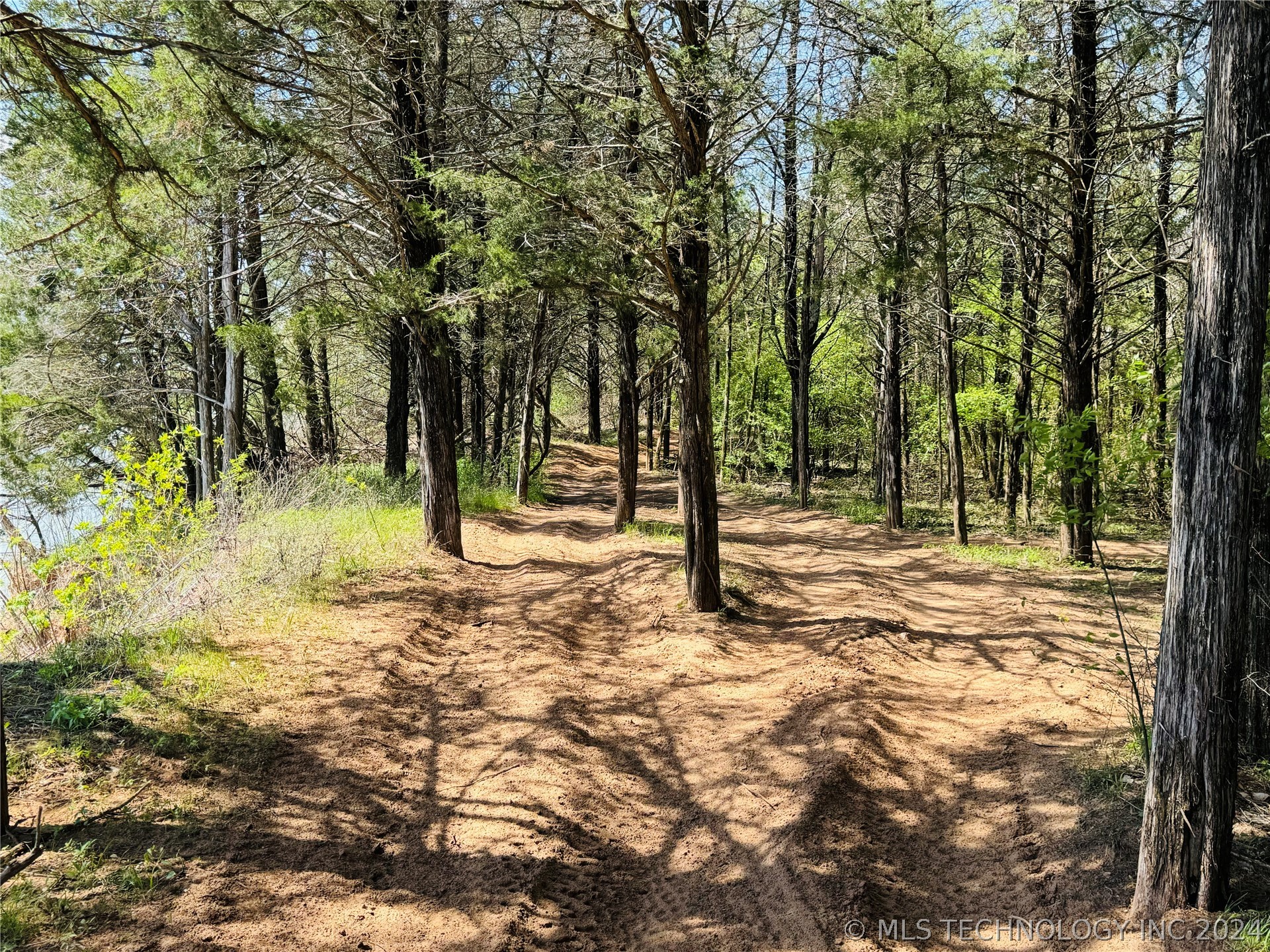 Highway 78 Property Photo 12