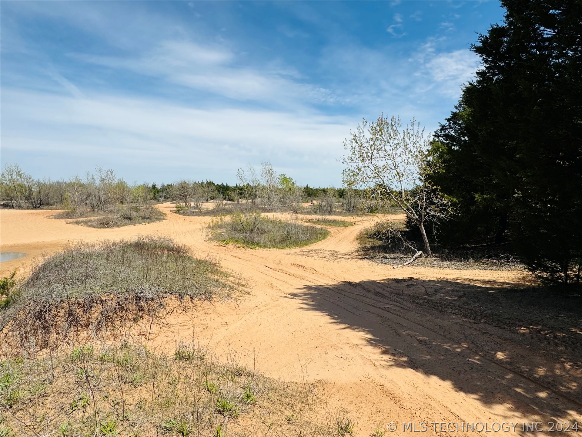 Highway 78 Property Photo 17