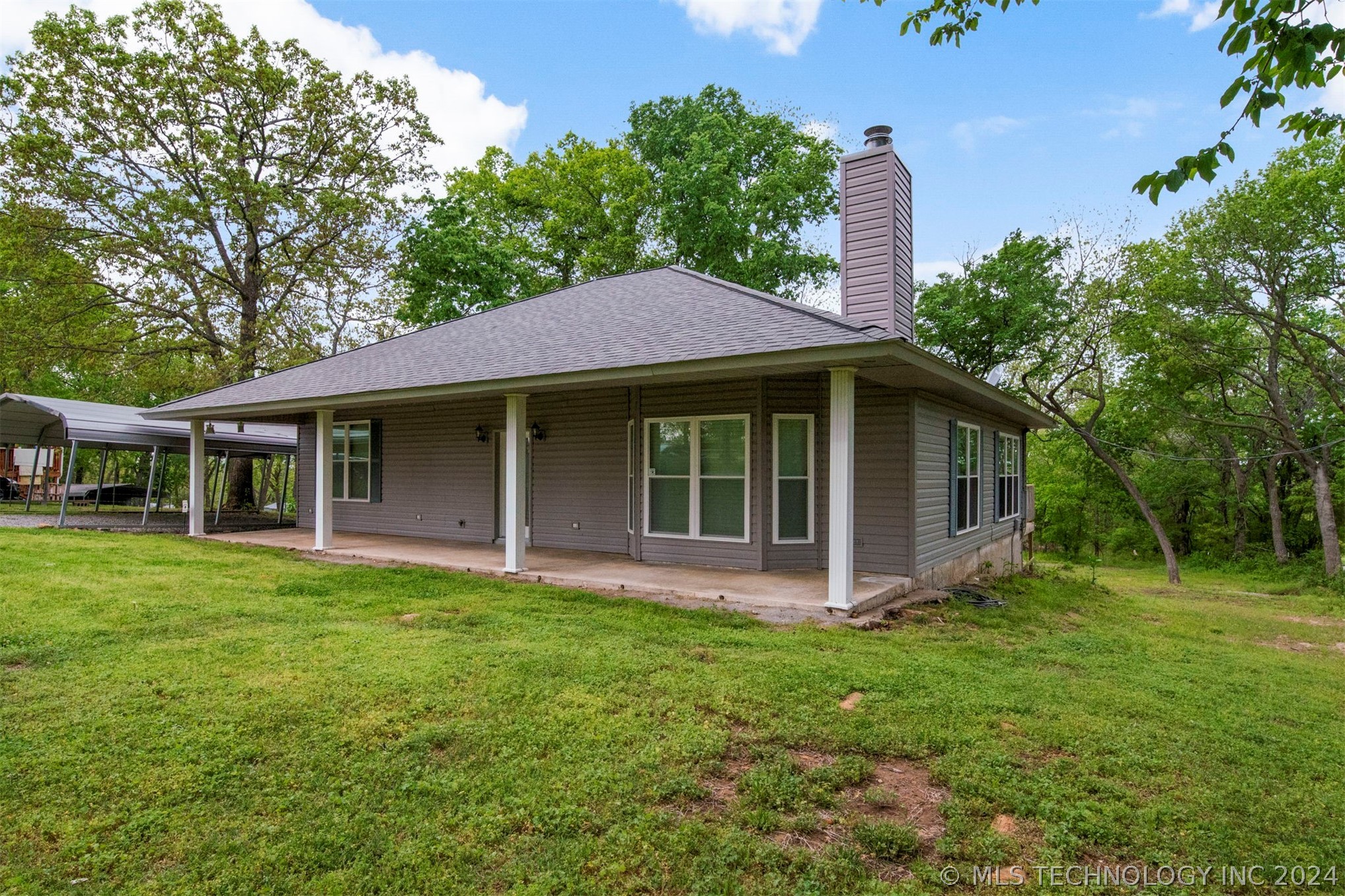 66021 S 320 Road Property Photo 2