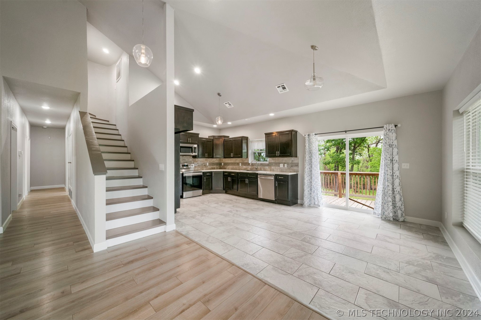 66021 S 320 Road Property Photo 14