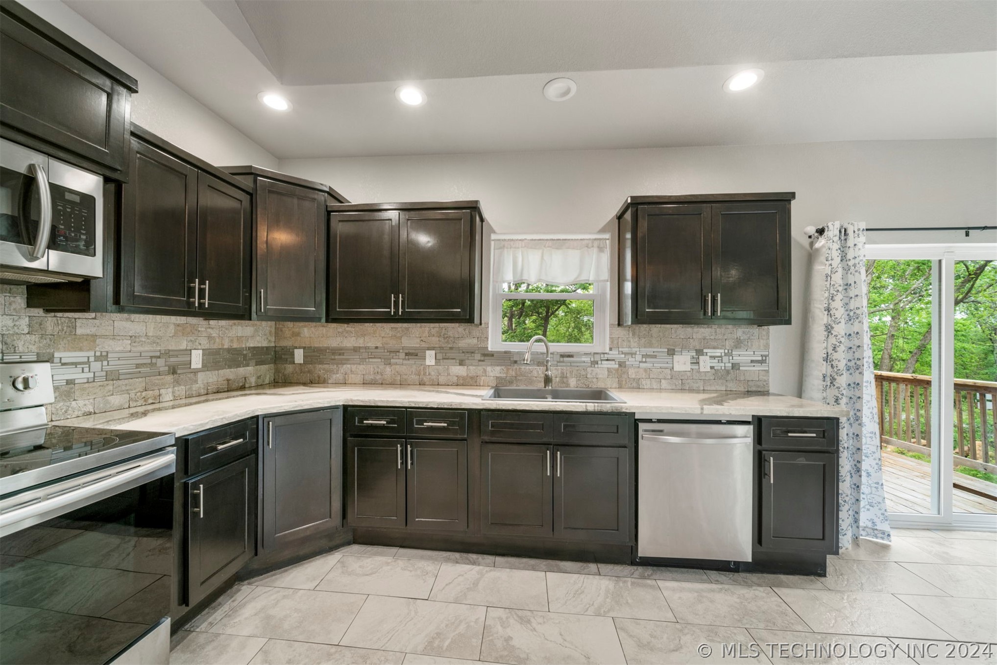 66021 S 320 Road Property Photo 18