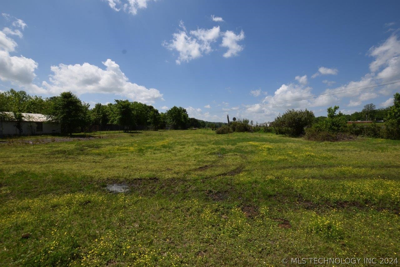63125 S 4750 Road Property Photo 4