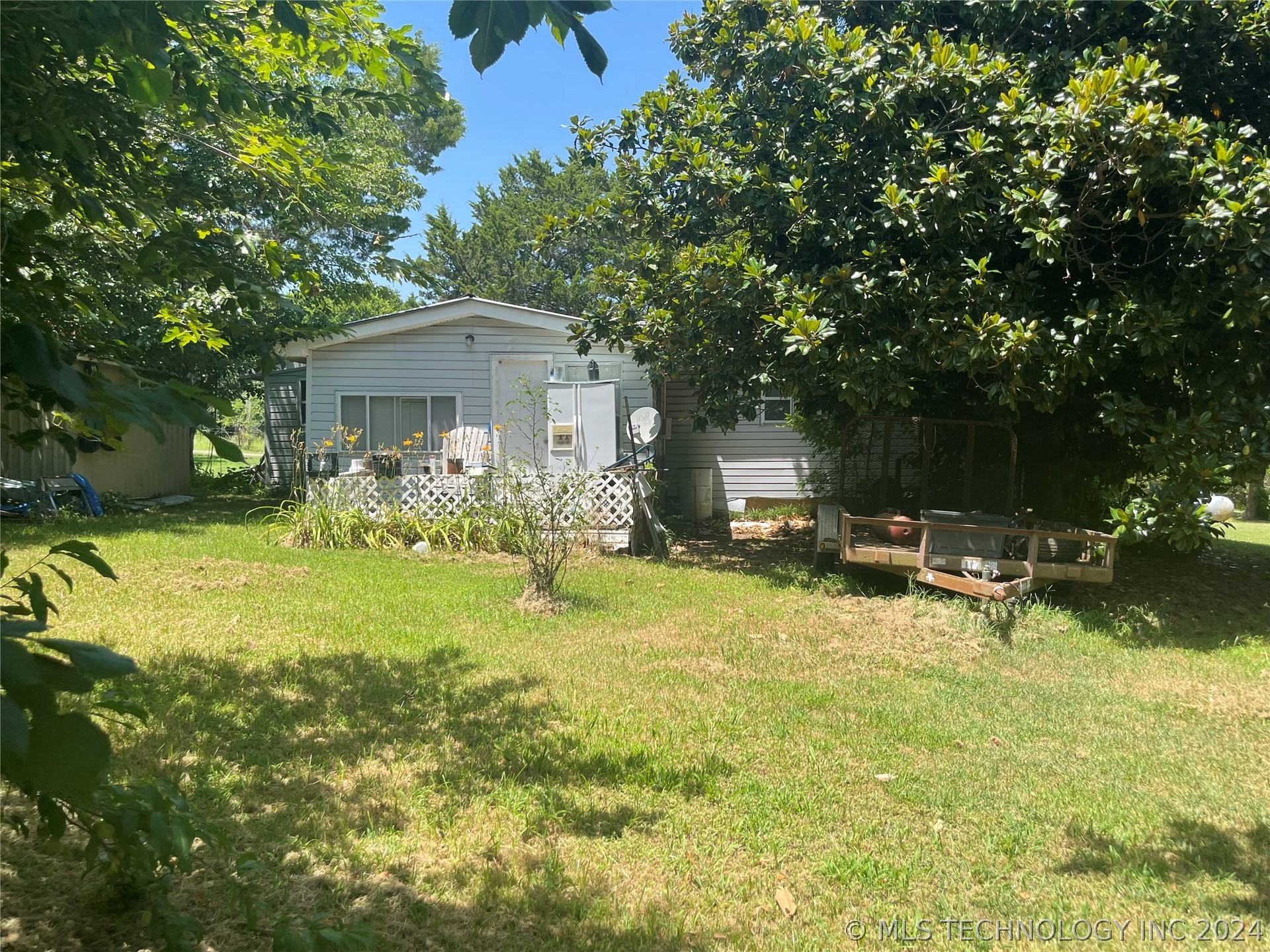 5827 Sandra Drive Property Photo 4