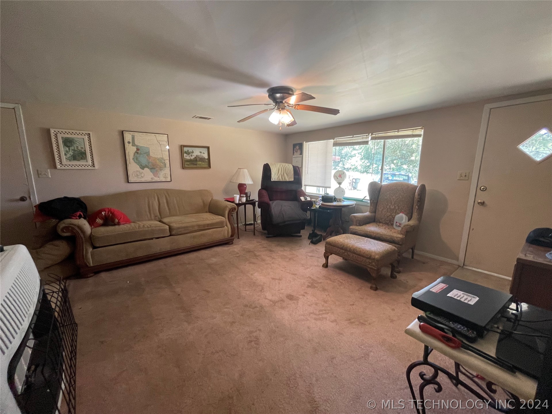 5827 Sandra Drive Property Photo 7