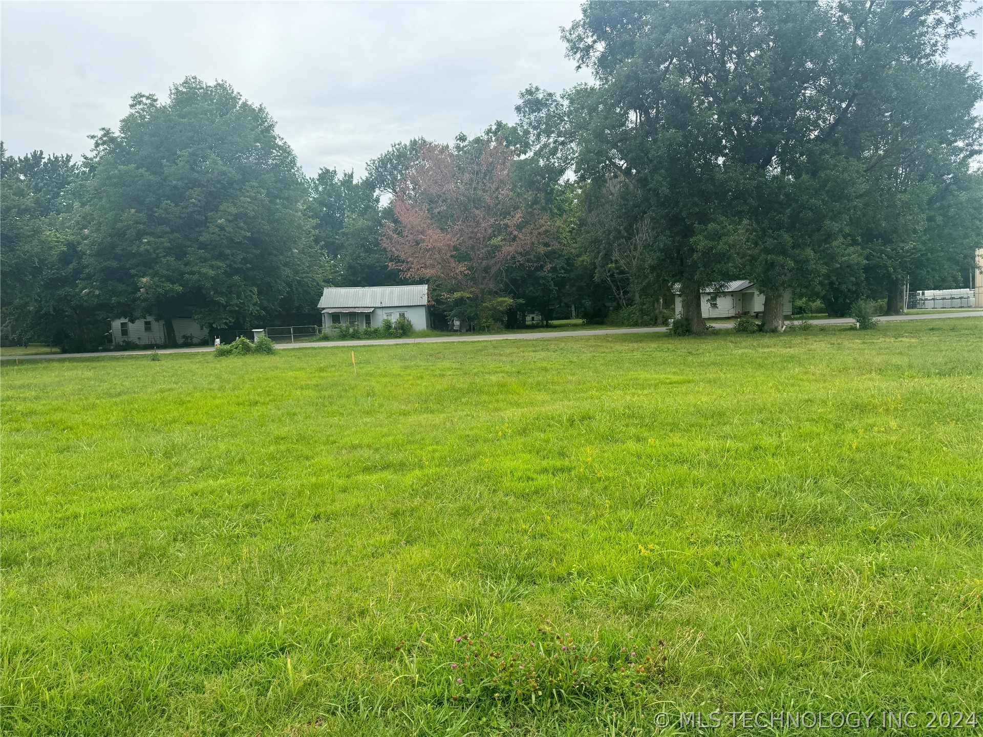 6 Cherry Street Property Photo 3