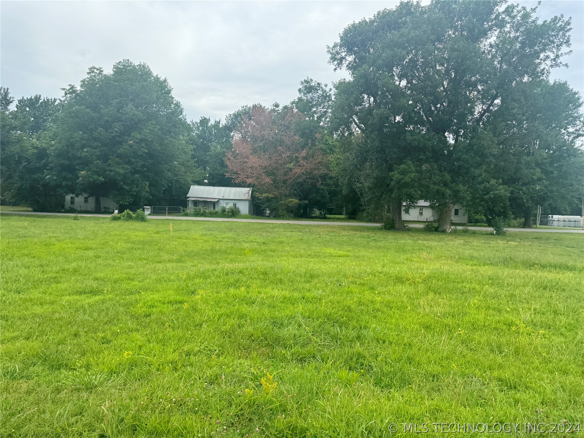 6 Cherry Street Property Photo 4