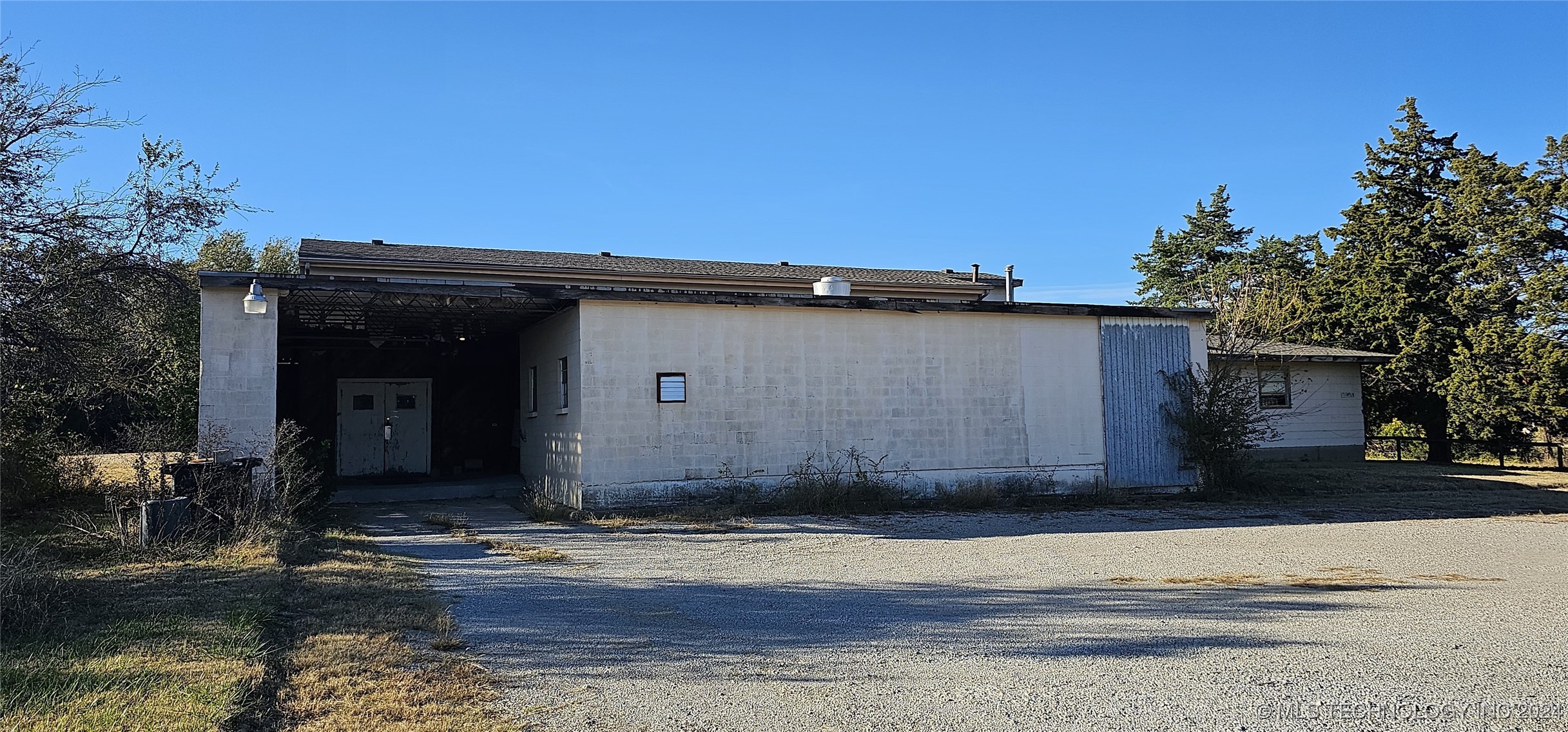 263 County Road 3022 Property Photo 8