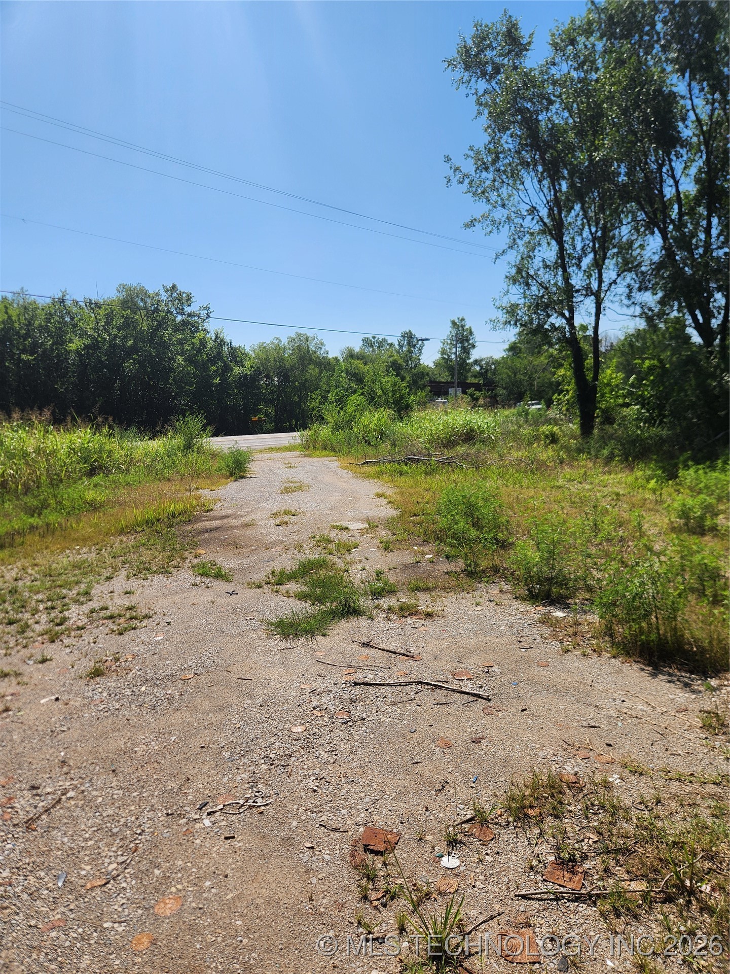 9610 N Peoria Avenue Property Photo 3