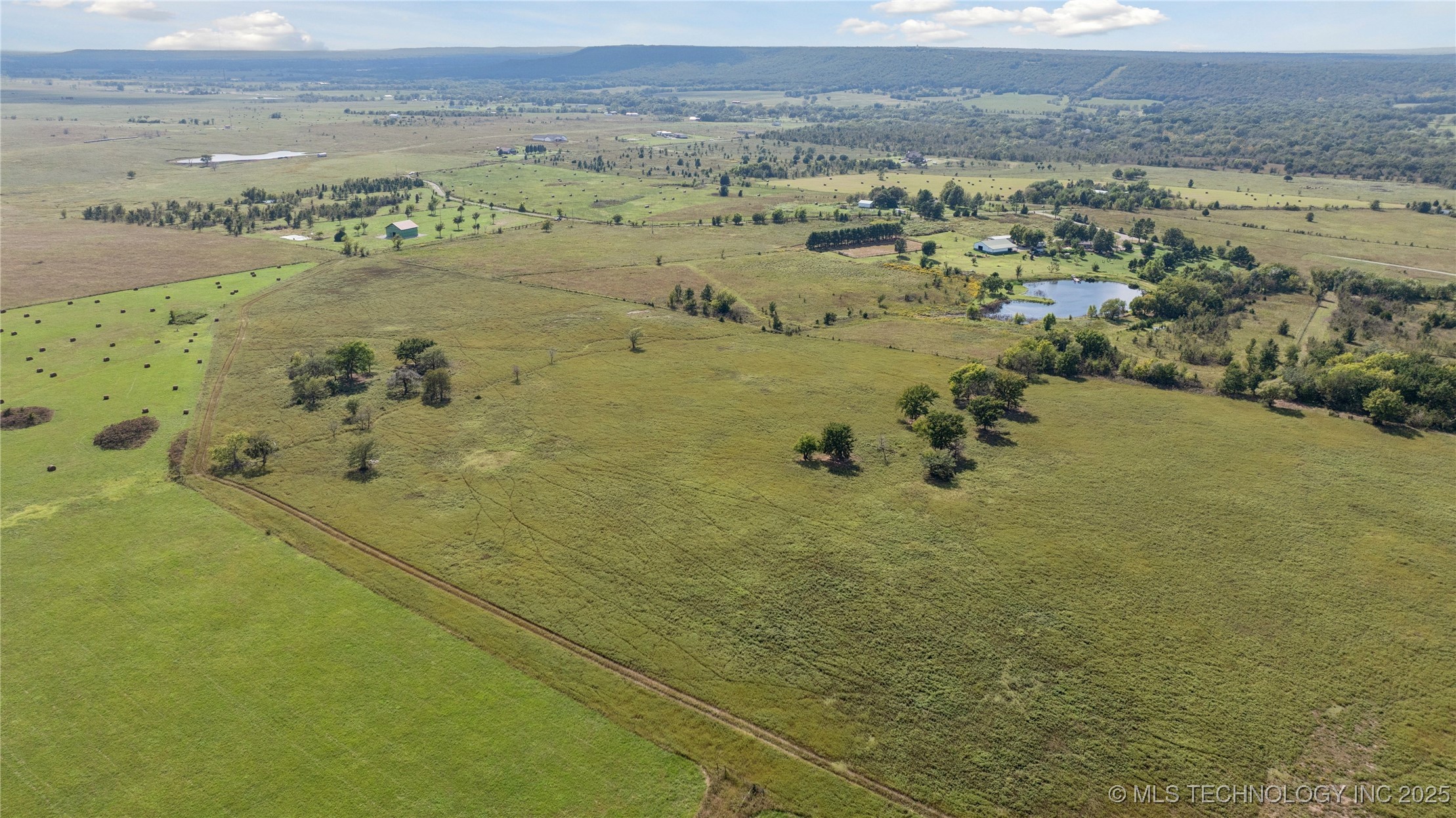 002 Fulton Road Property Photo 8