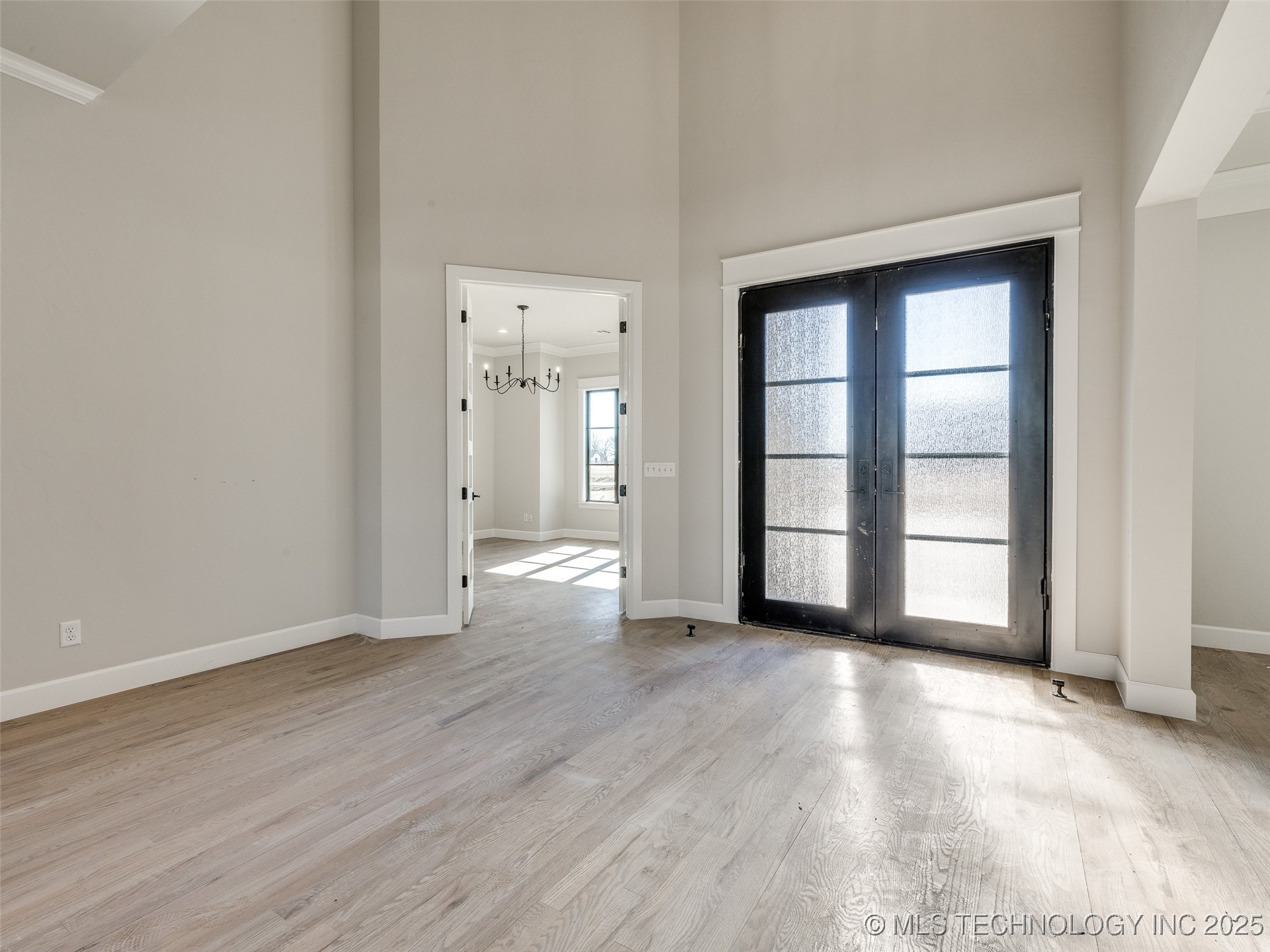 3211 E 169th Street S Property Photo 6