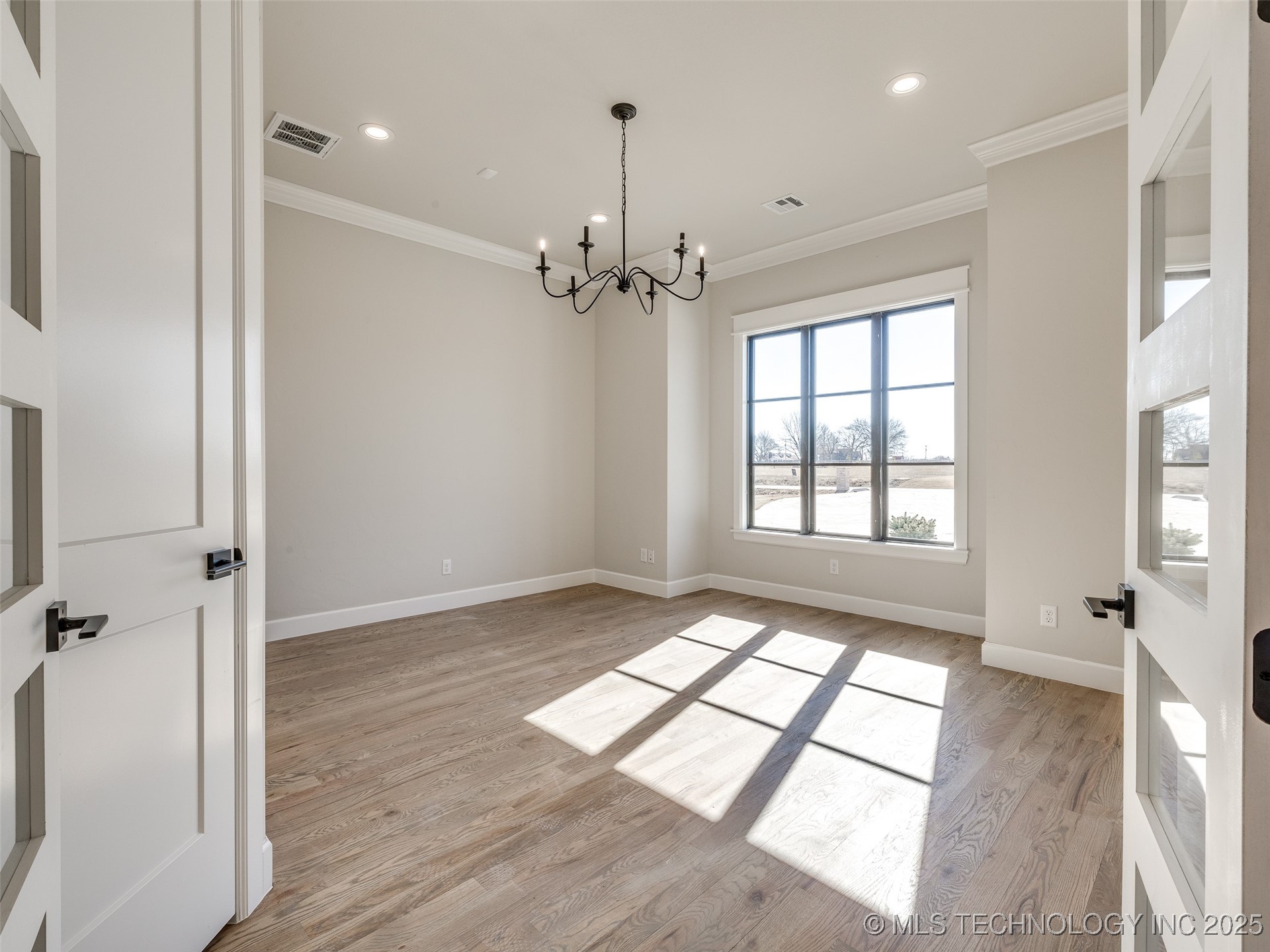 3211 E 169th Street S Property Photo 7