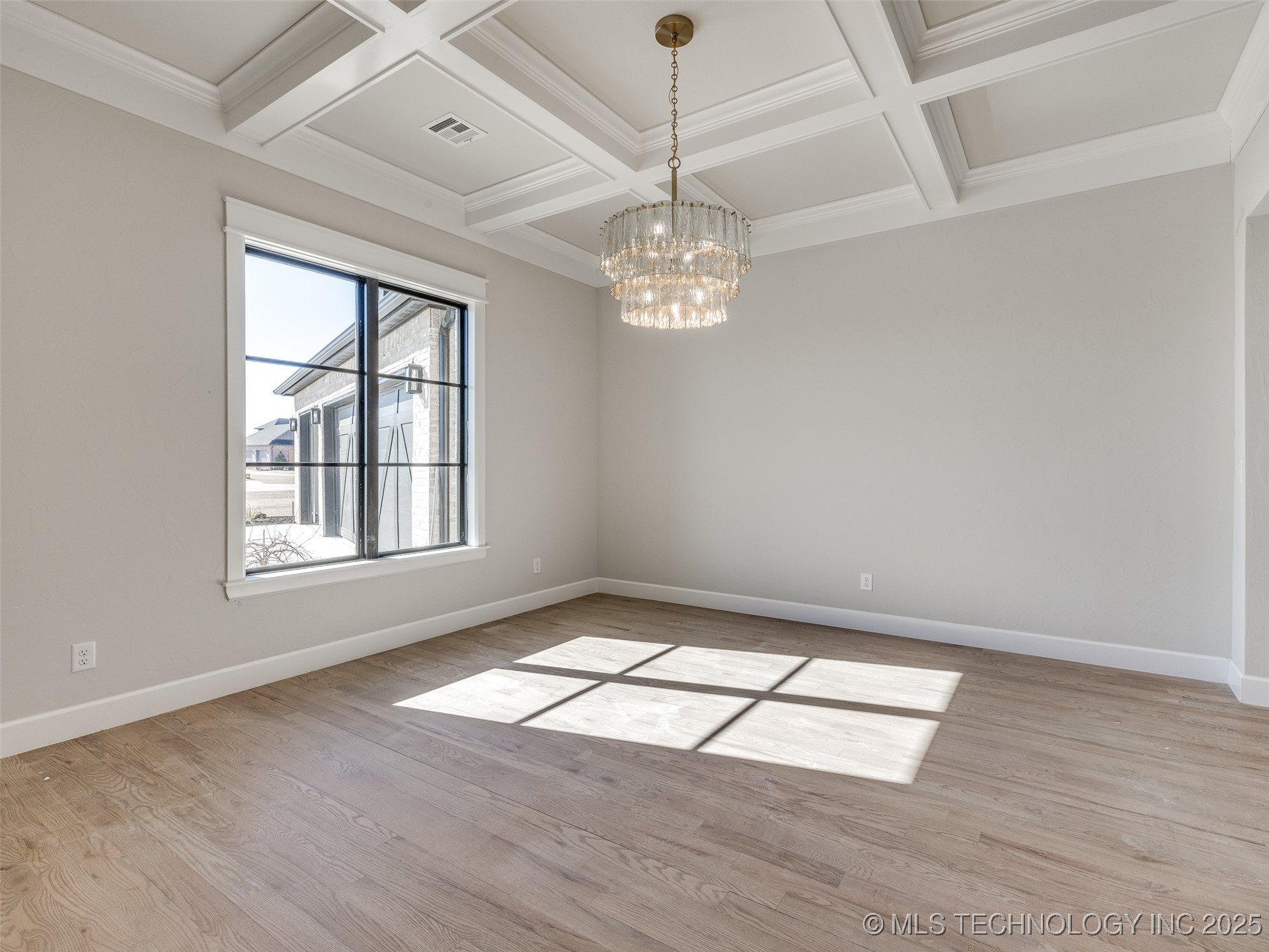 3211 E 169th Street S Property Photo 9