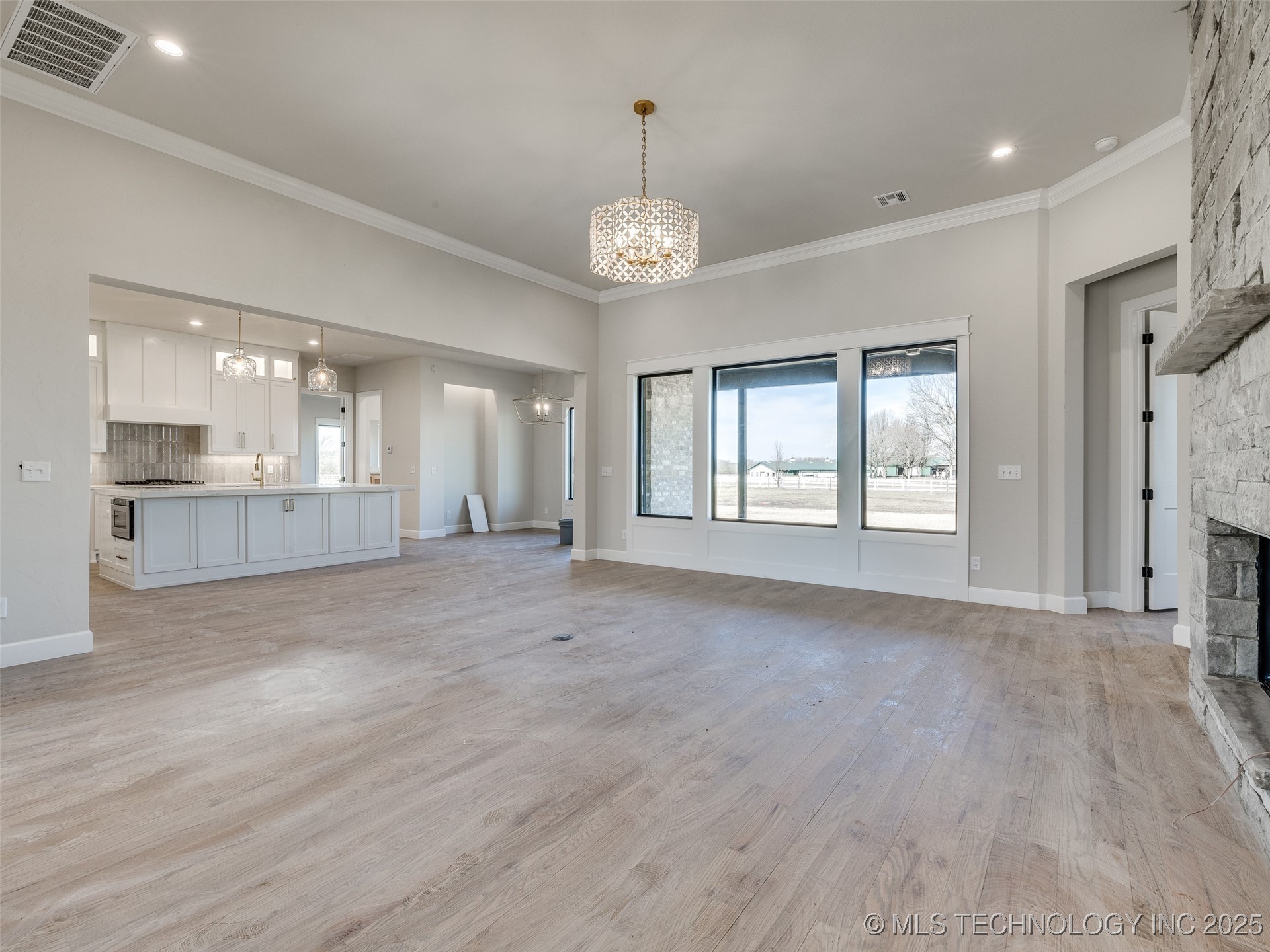 3211 E 169th Street S Property Photo 13