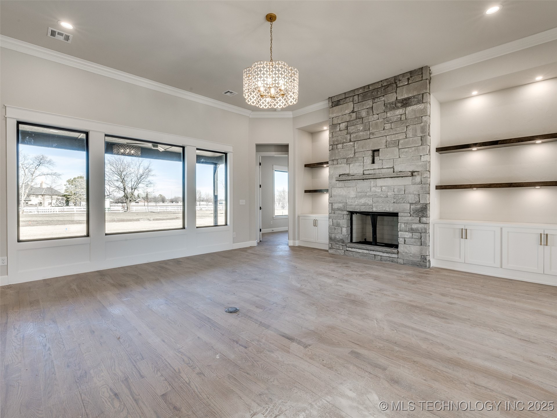 3211 E 169th Street S Property Photo 14