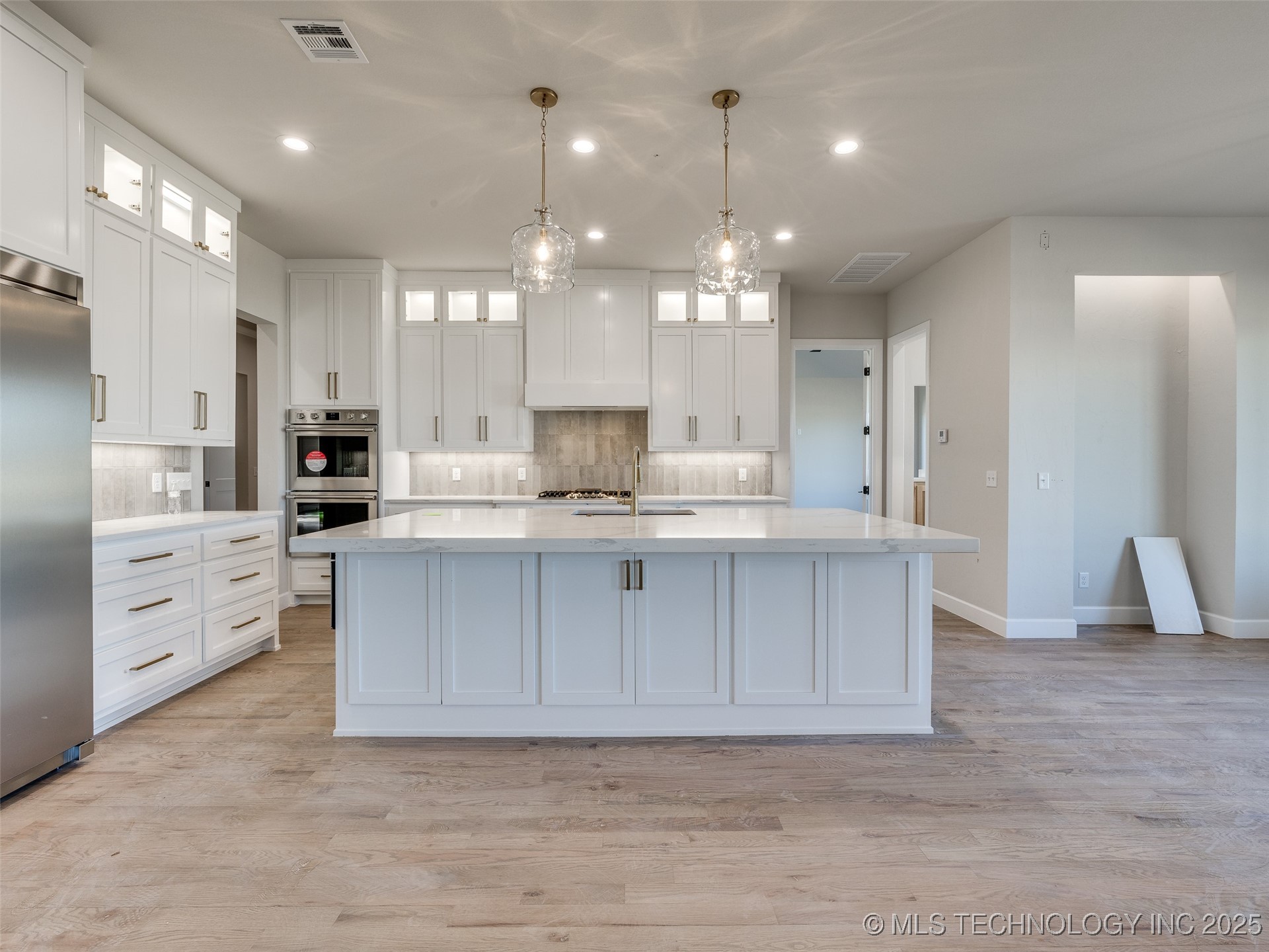 3211 E 169th Street S Property Photo 34