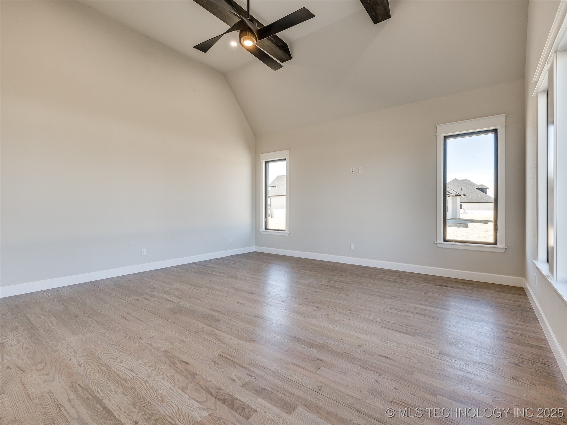 3211 E 169th Street S Property Photo 55