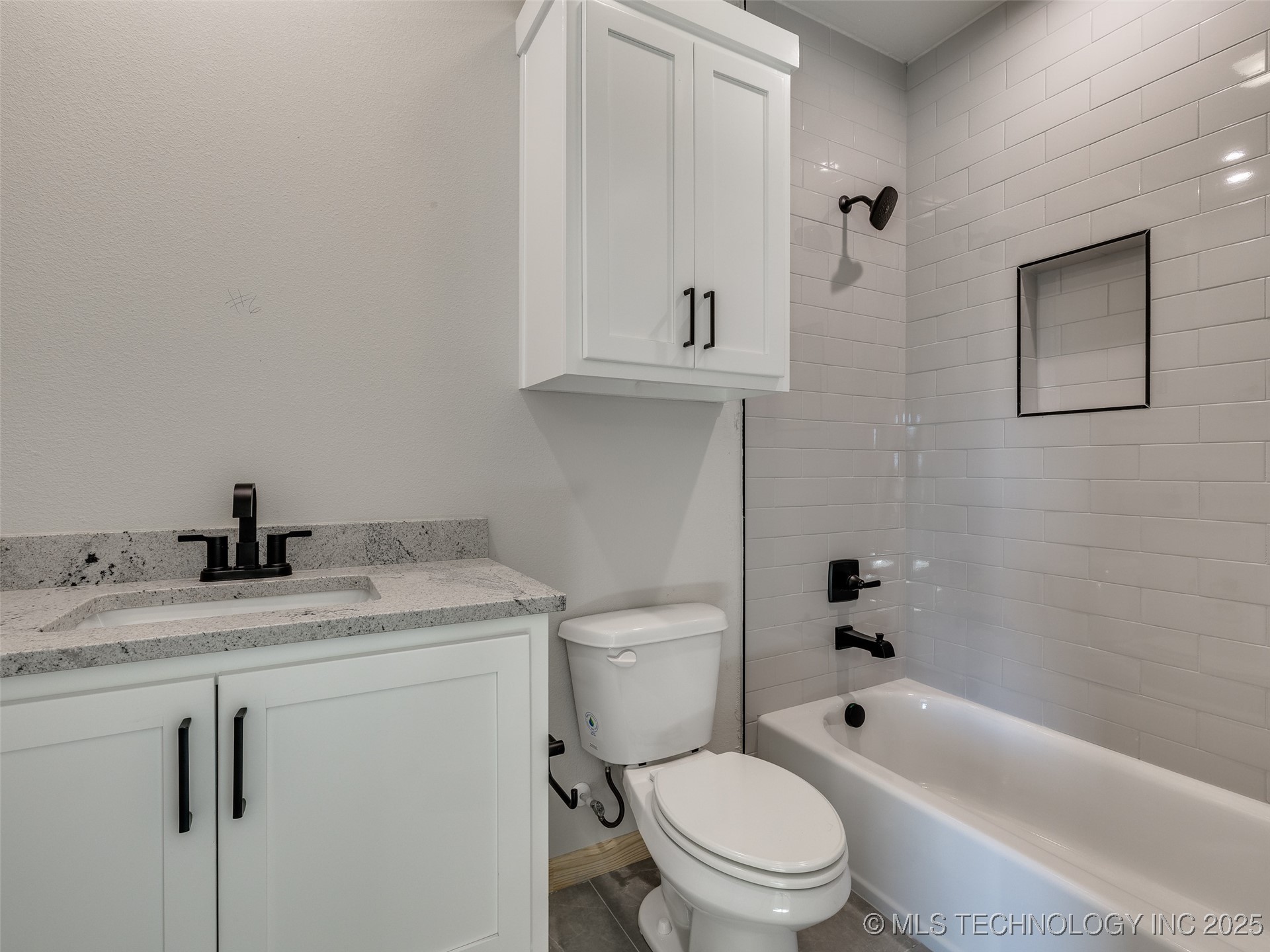 3211 E 169th Street S Property Photo 72