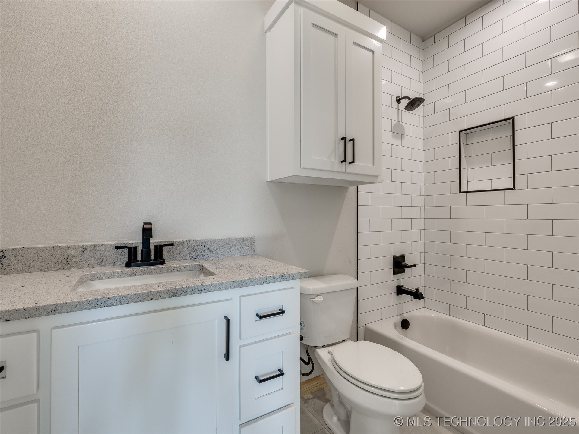 3211 E 169th Street S Property Photo 76