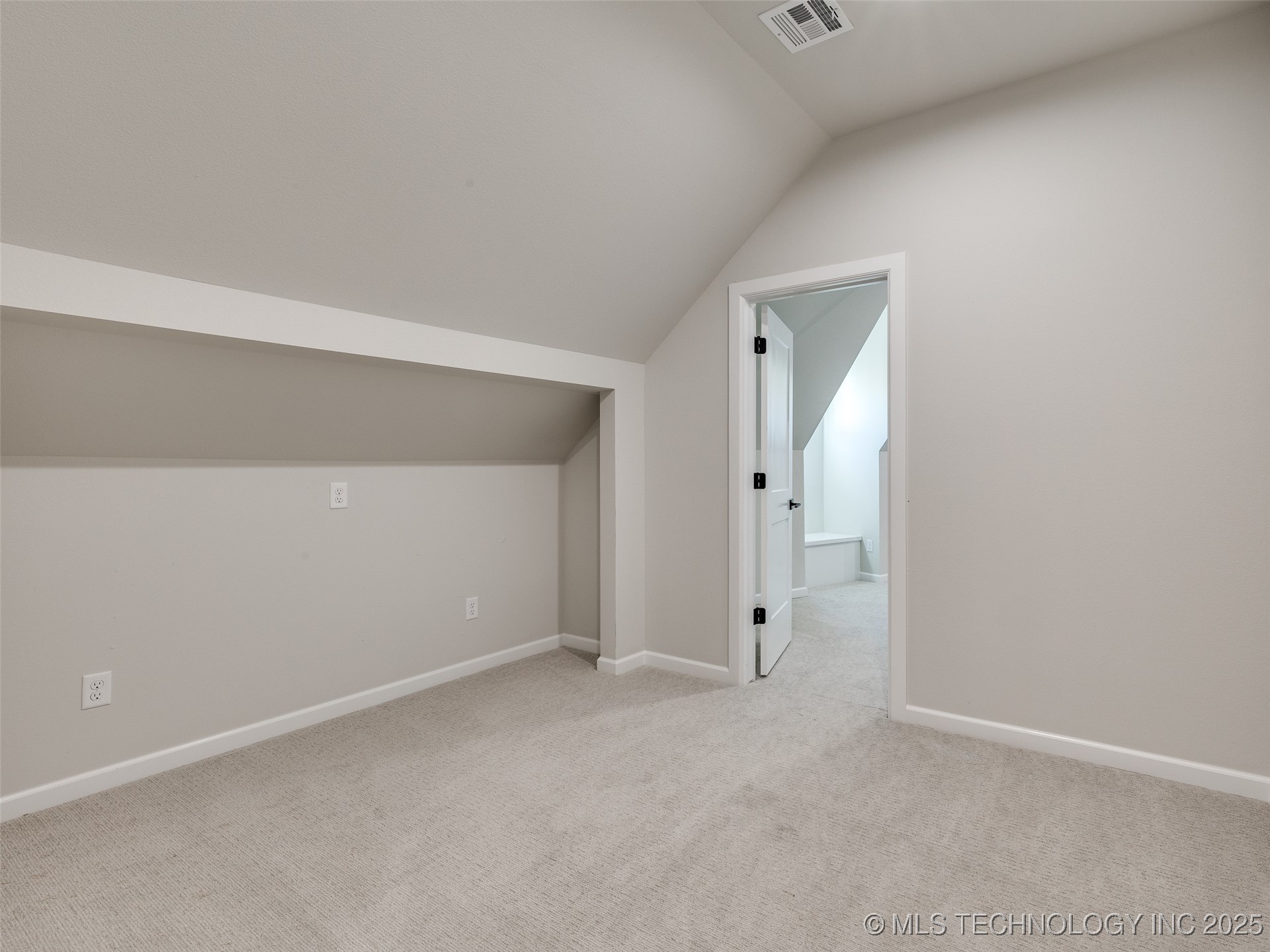 3211 E 169th Street S Property Photo 82