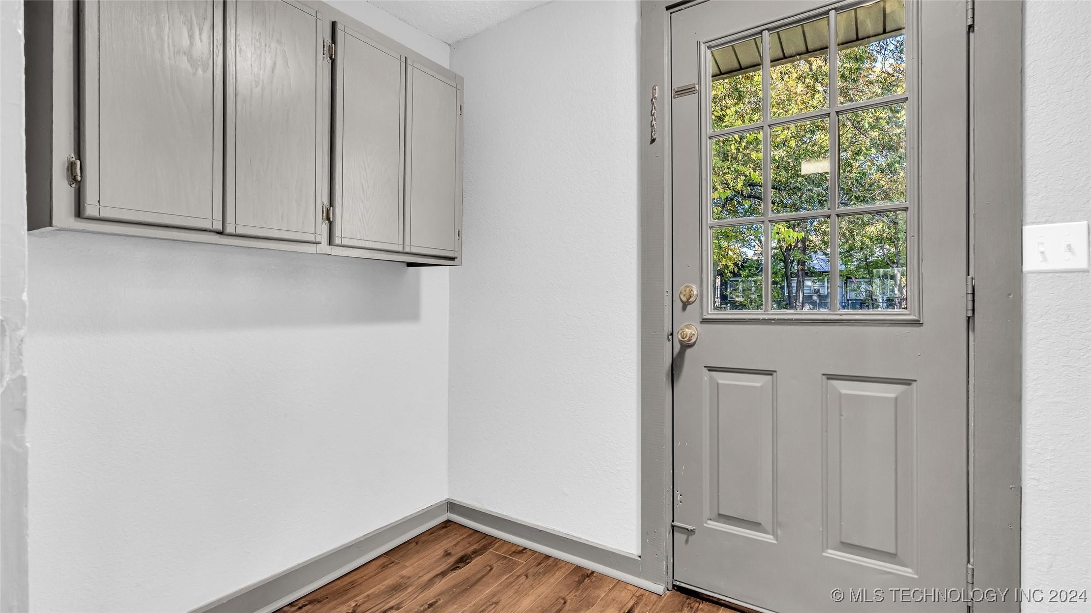 1206 Bixby Street Property Photo 27