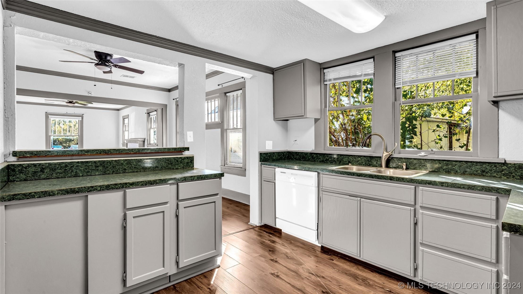 1206 Bixby Street Property Photo 28