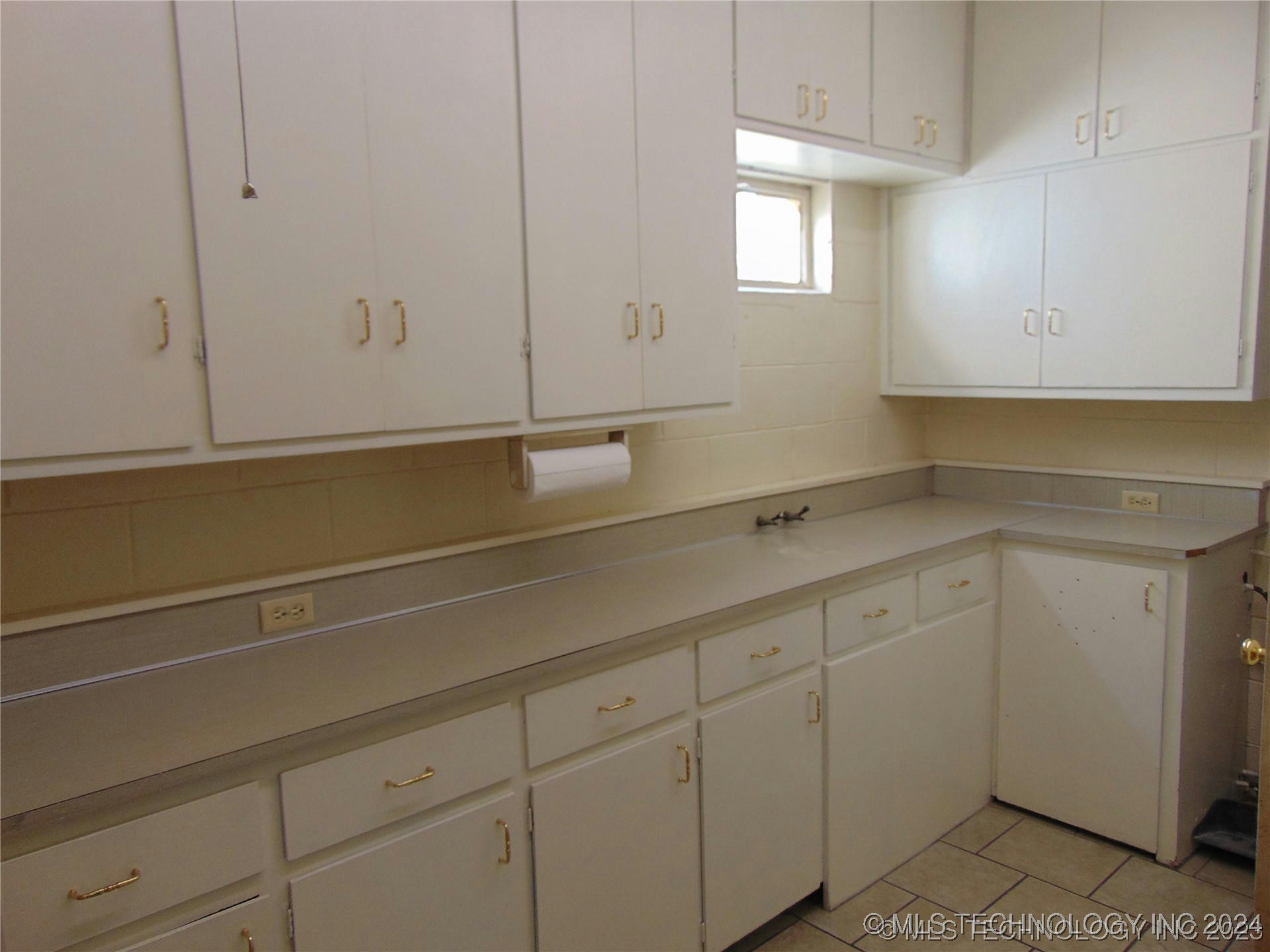 1110 Nw K Street Property Photo 5