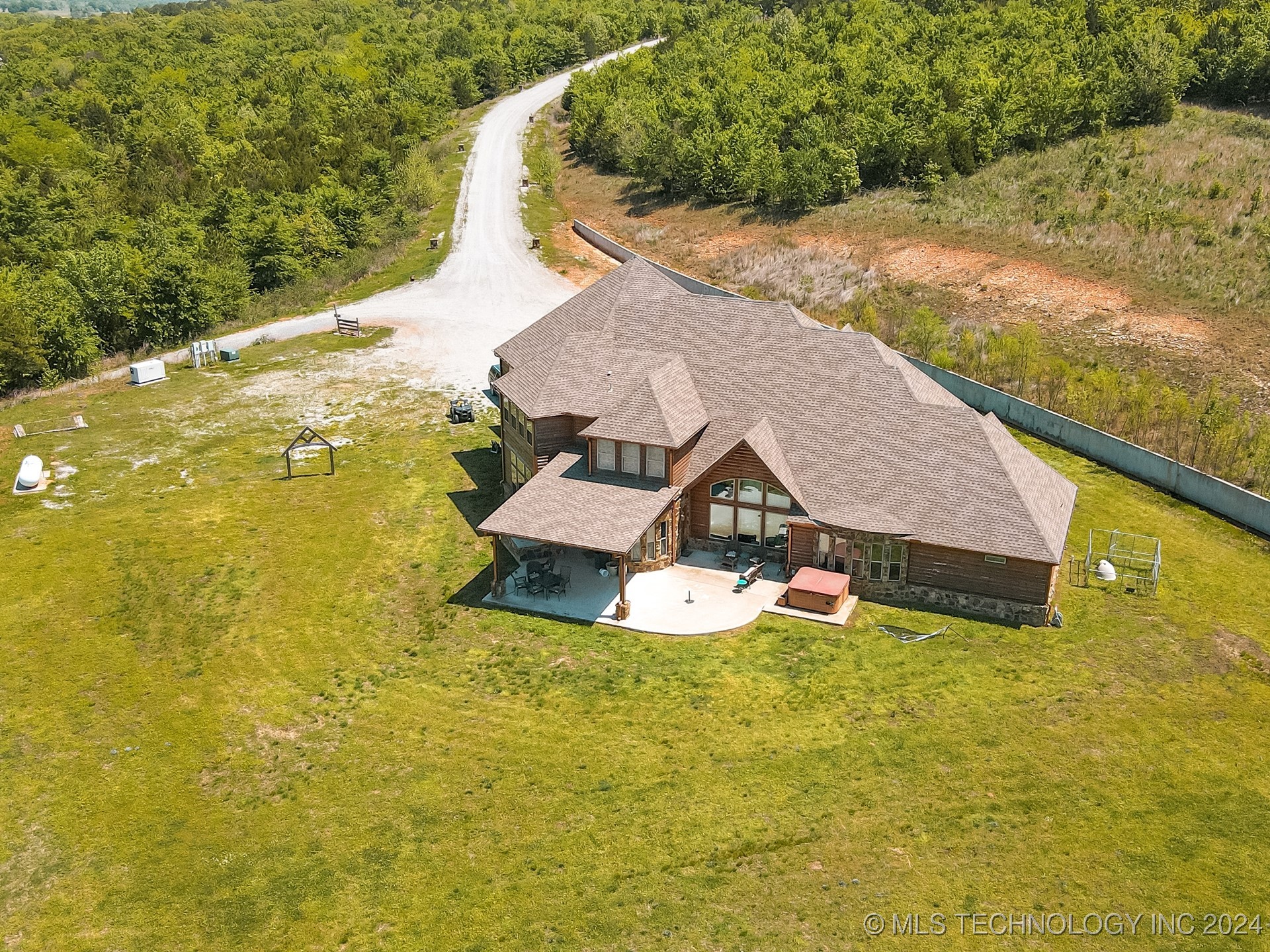 12246 Ne 120th Road Property Photo 3