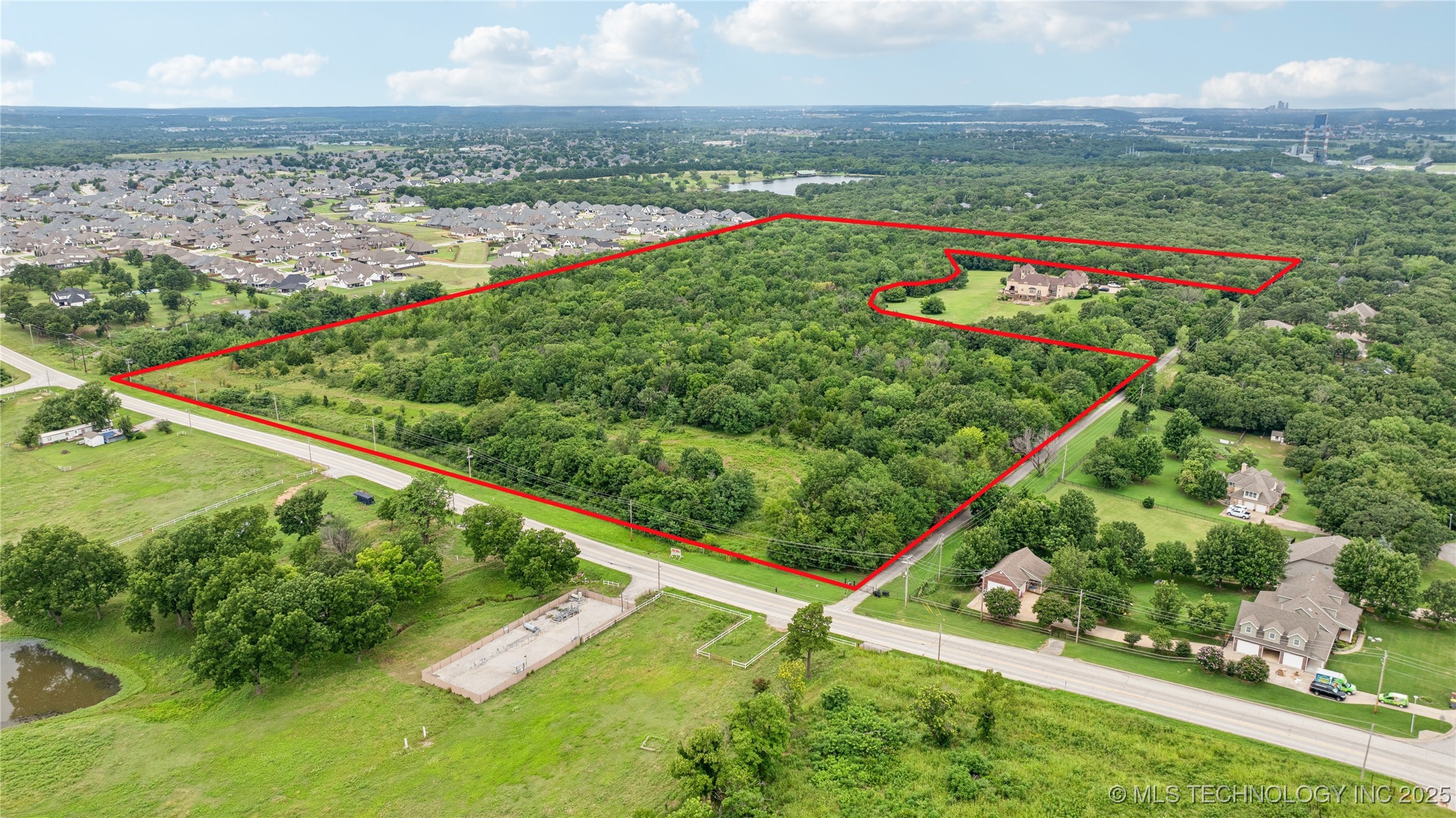 E 131st Street Property Photo 1