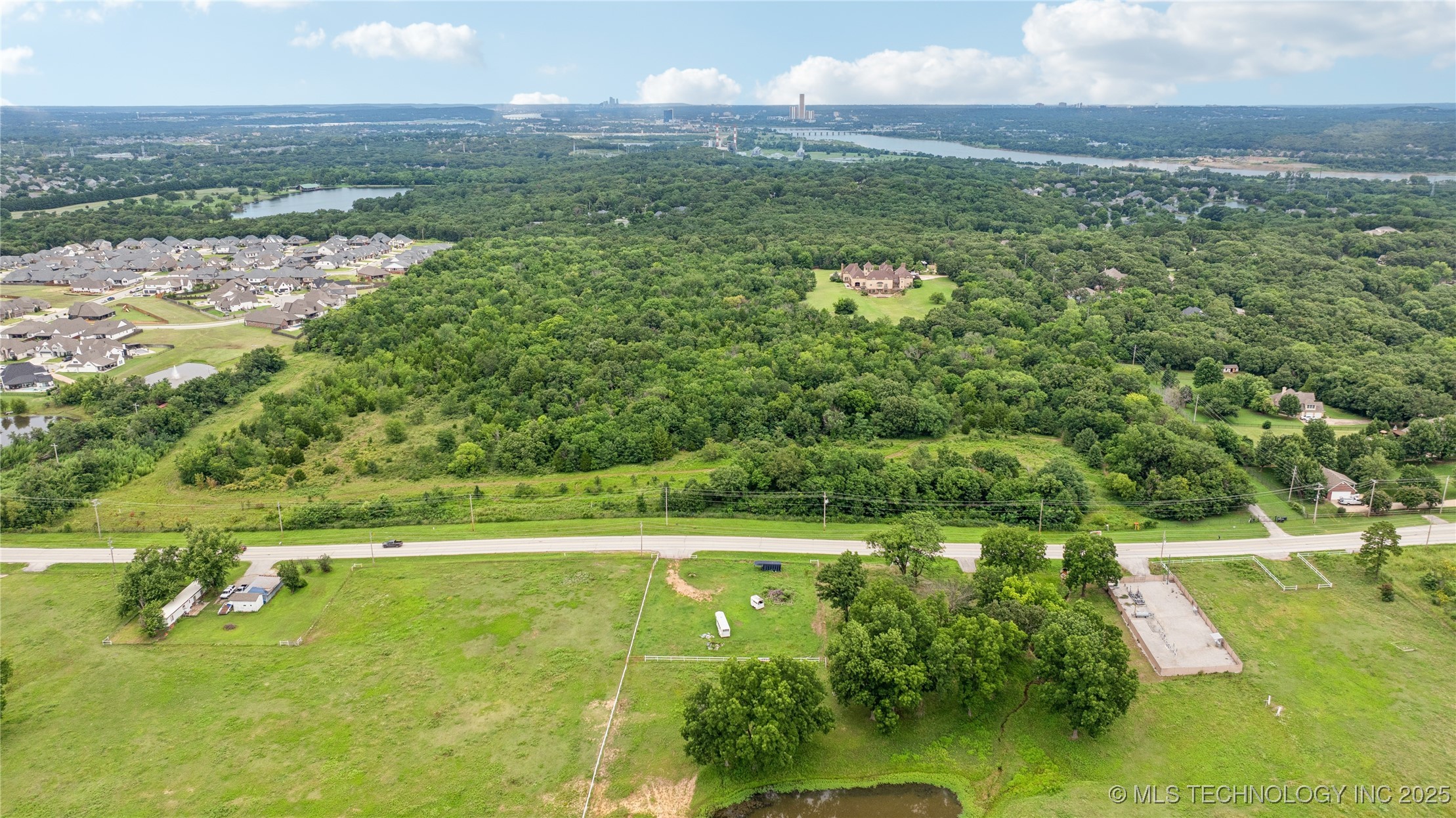 E 131st Street Property Photo 3