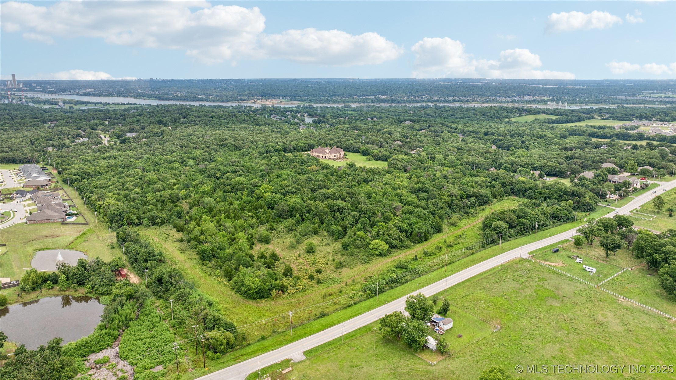 E 131st Street Property Photo 6