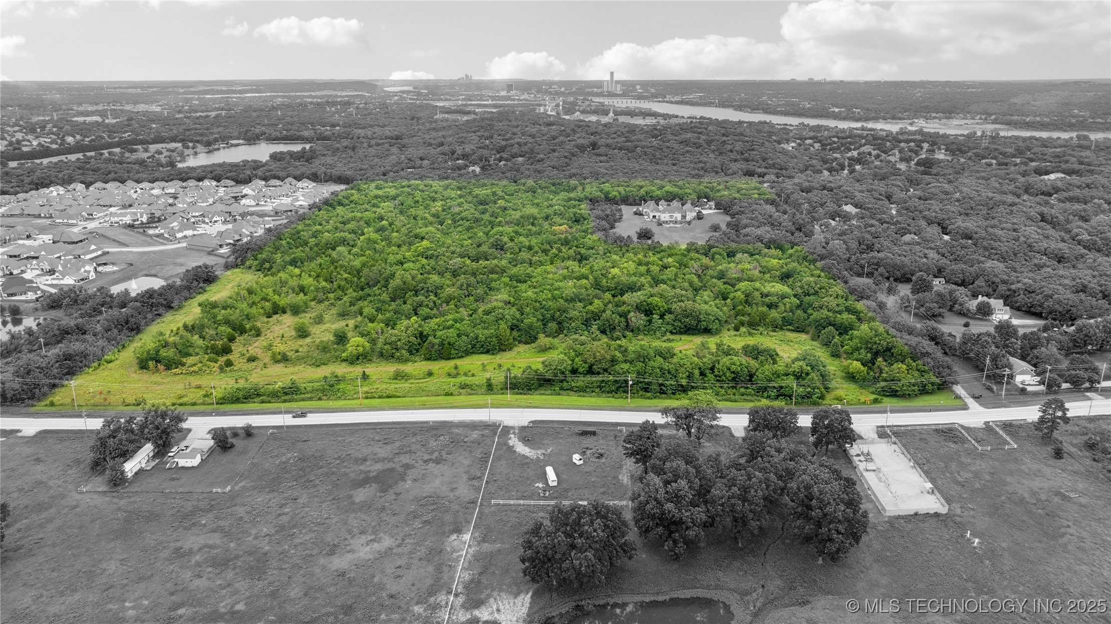 E 131st Street Property Photo 14