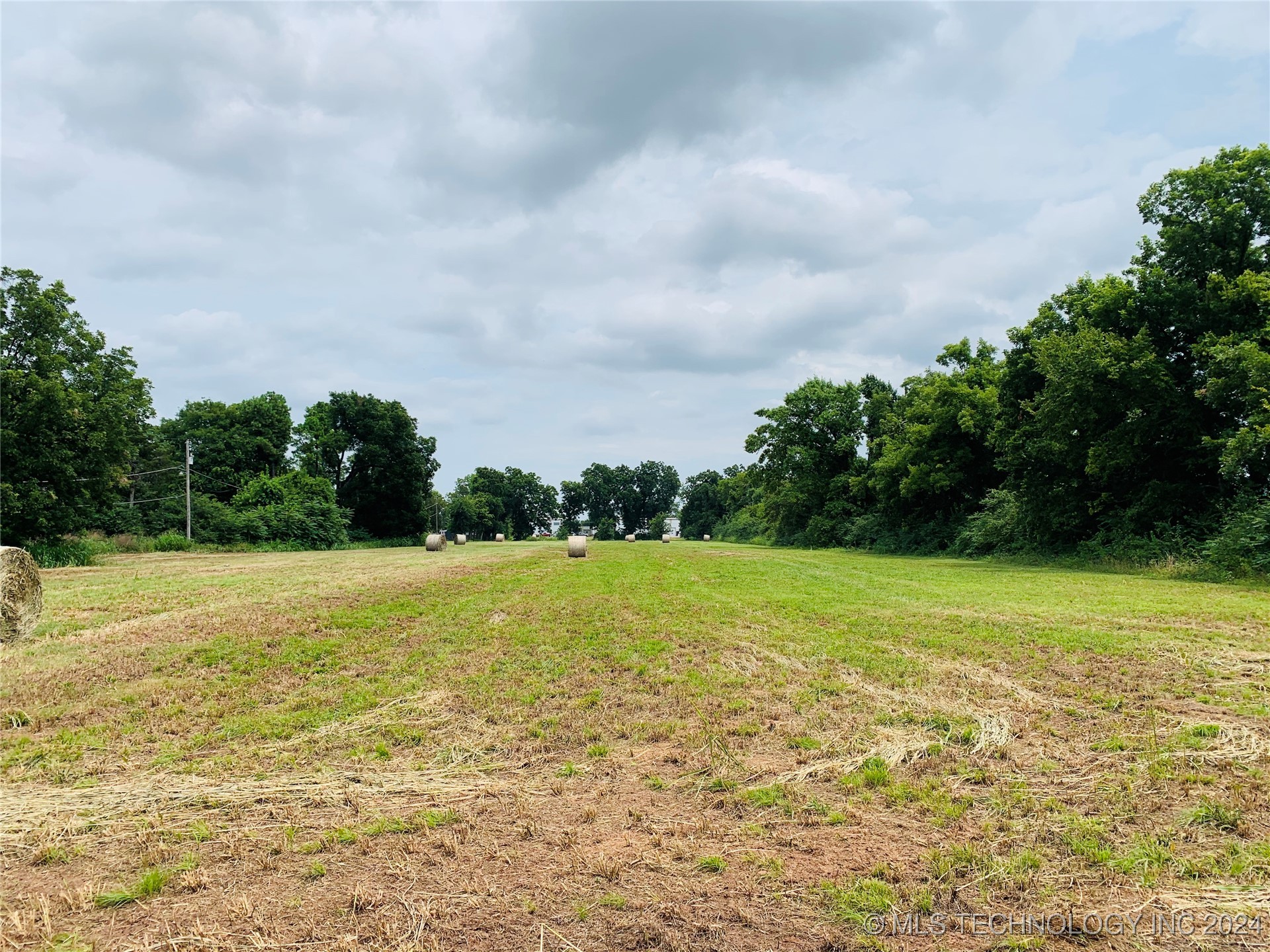 S Memorial Drive Property Photo 5