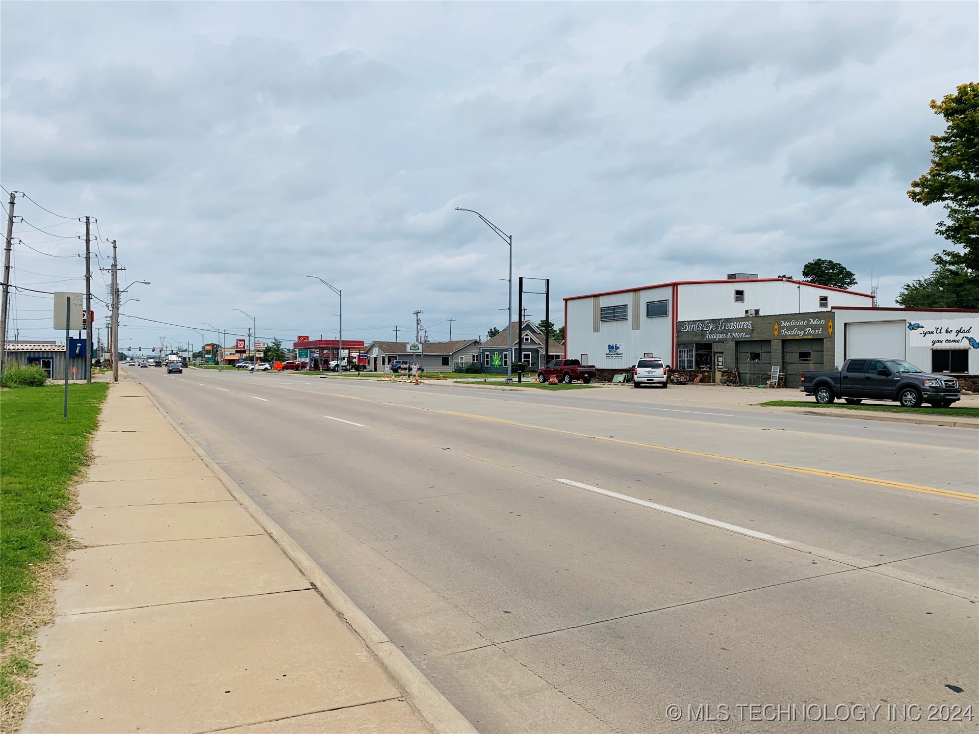 S Memorial Drive Property Photo 6