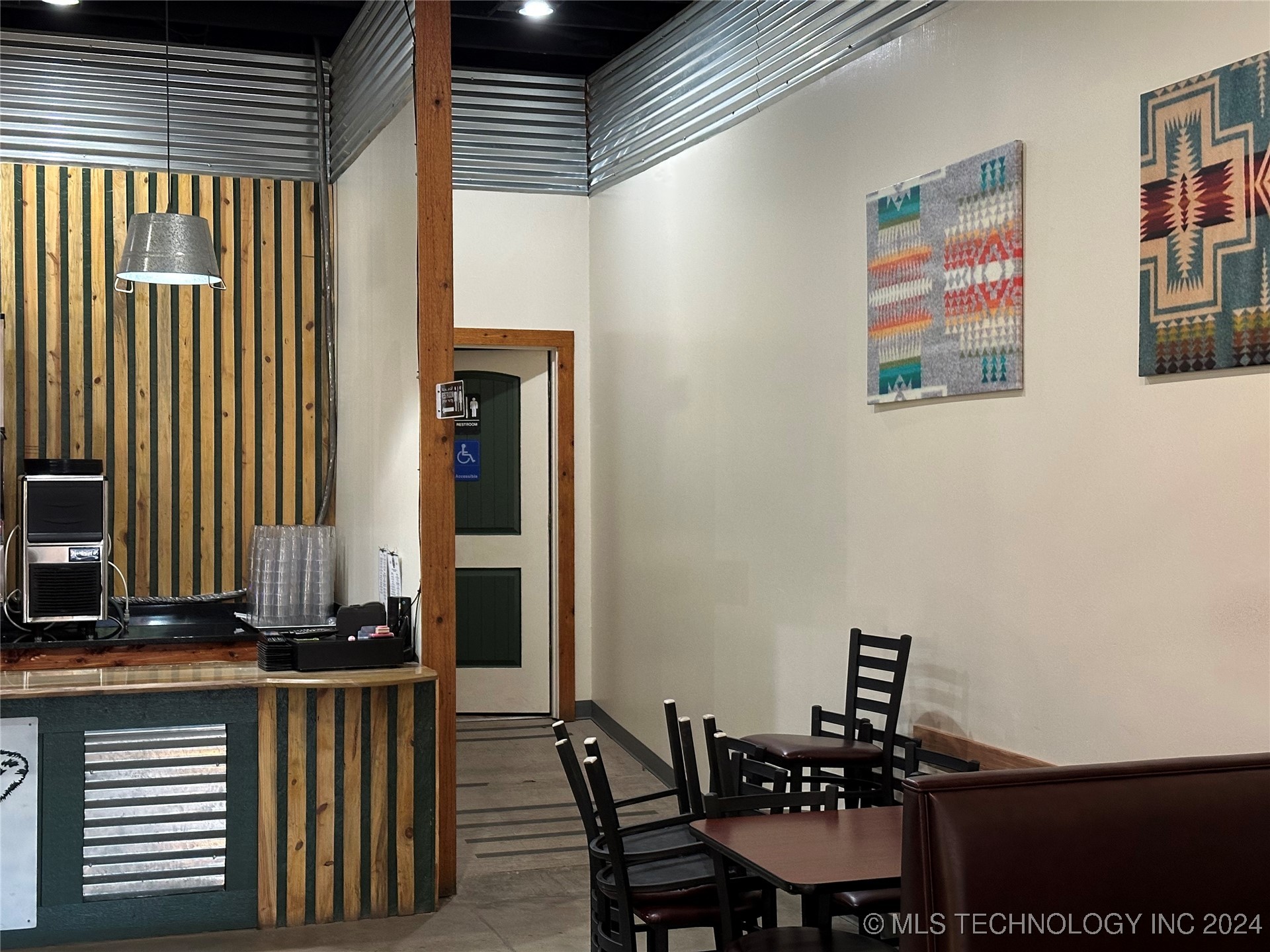 127 Main Street Property Photo 6