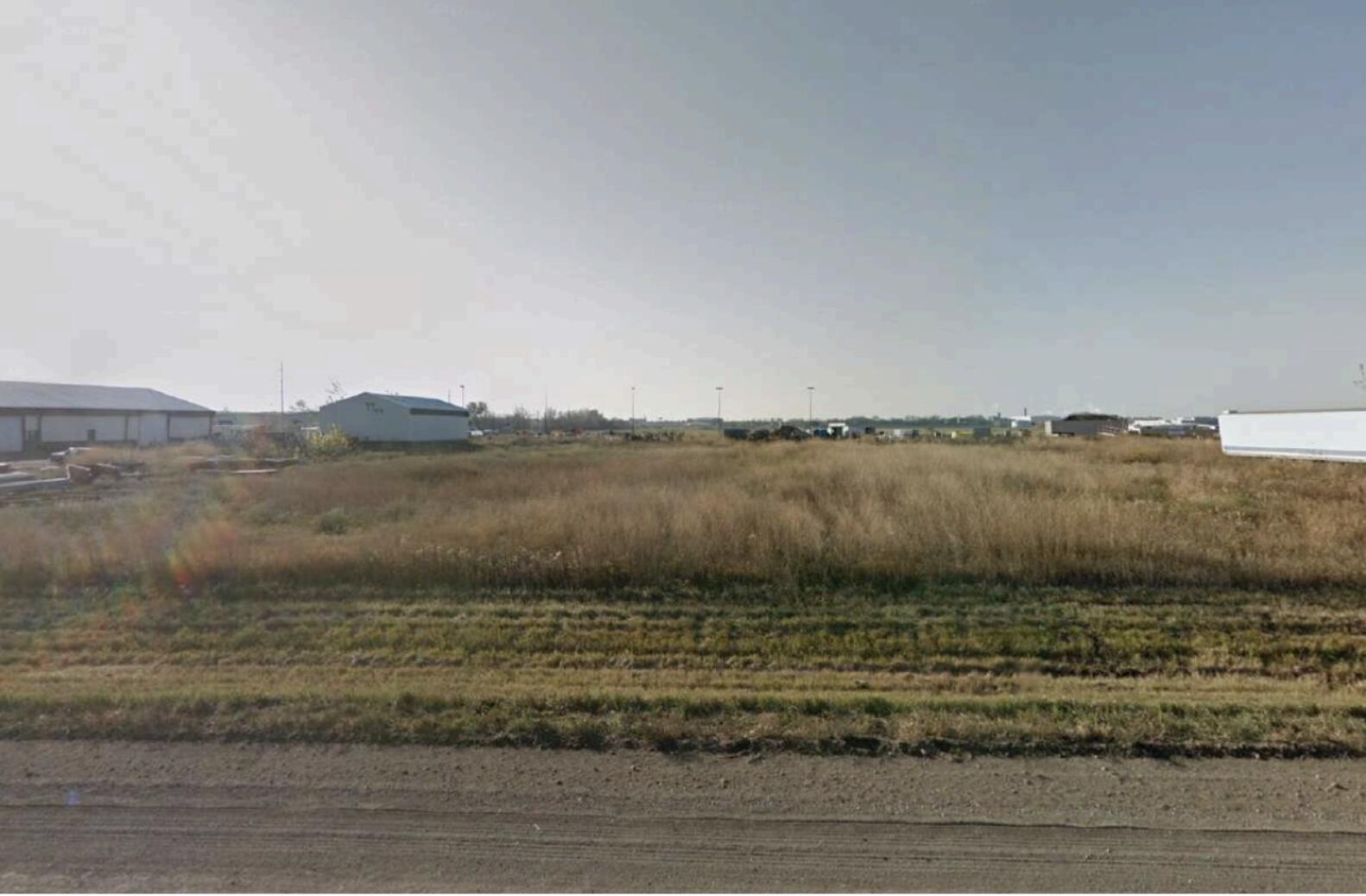 3161 27th Ave N Property Photo 2