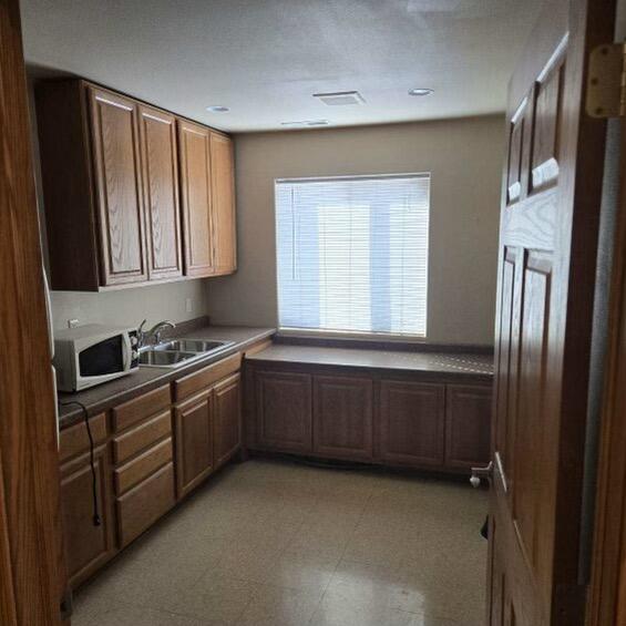 836 38th Ave E Property Photo 13