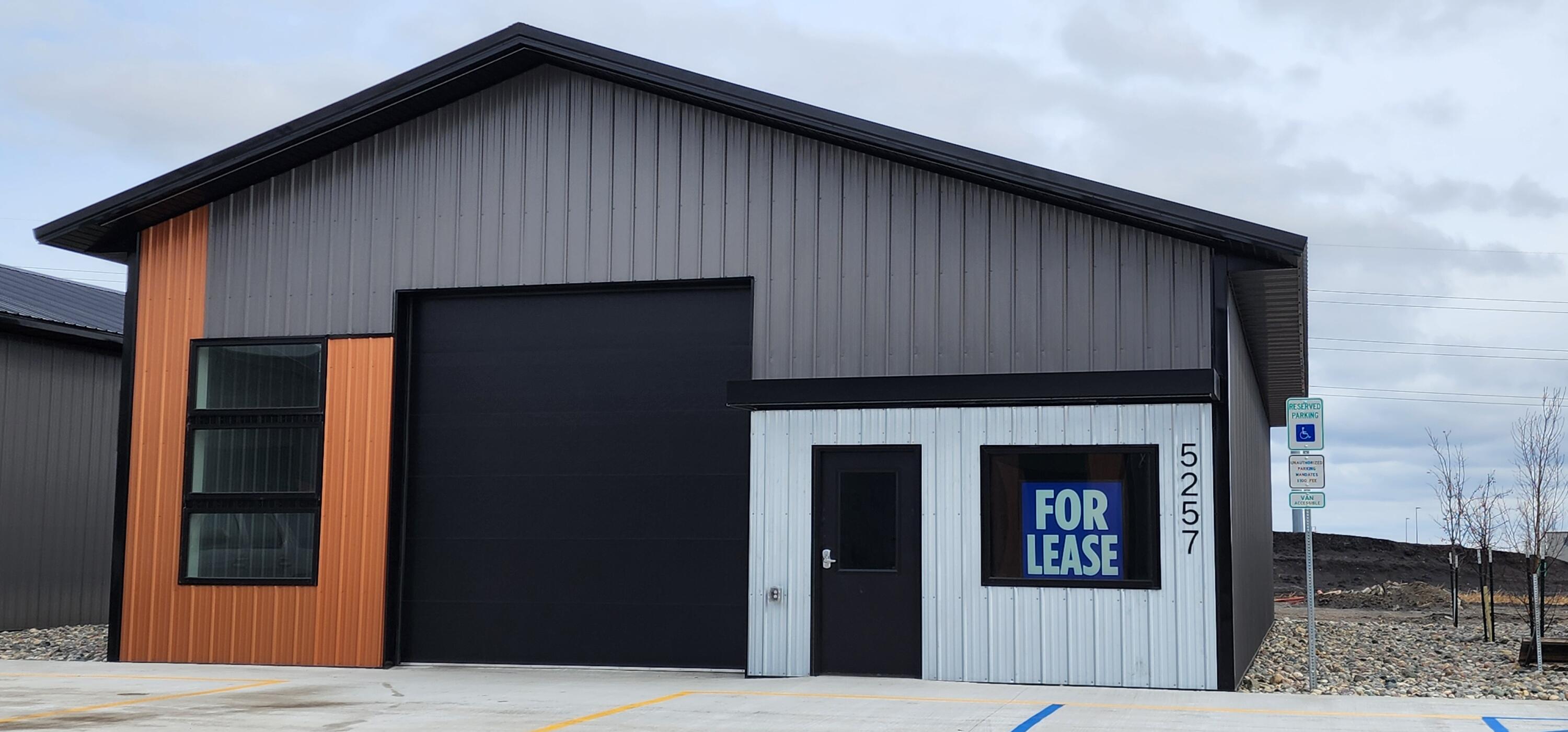 5257 Veterans Boulevard Property Photo 2