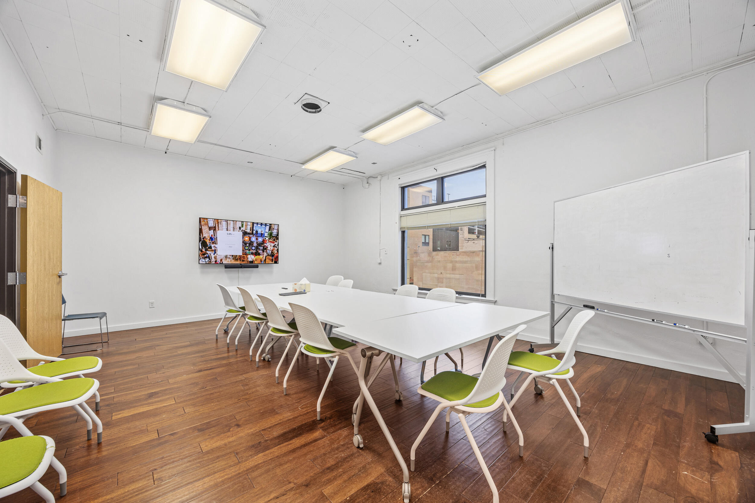 122 Broadway N Property Photo 7