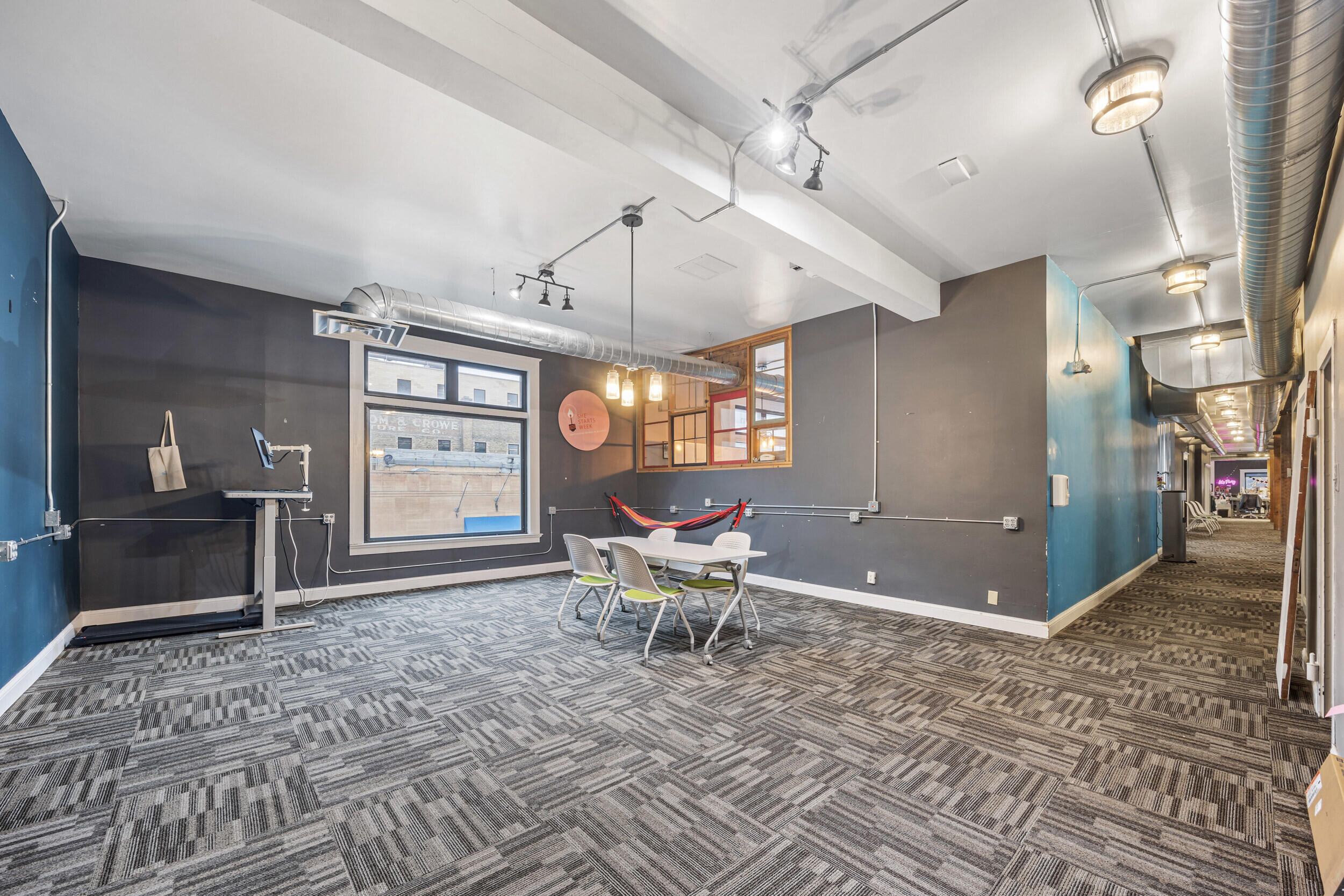 122 Broadway N Property Photo 11