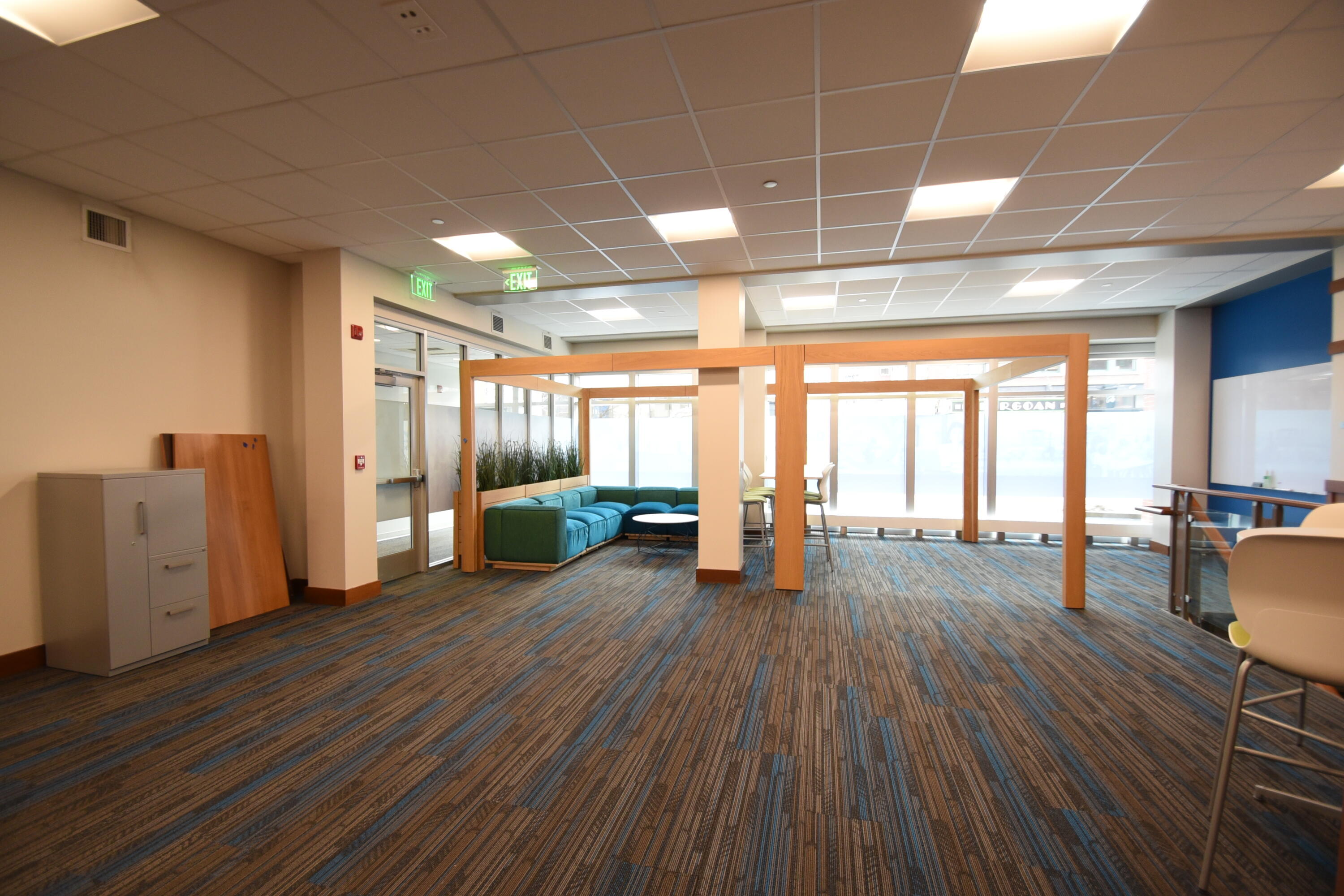 318 Broadway N Property Photo 2