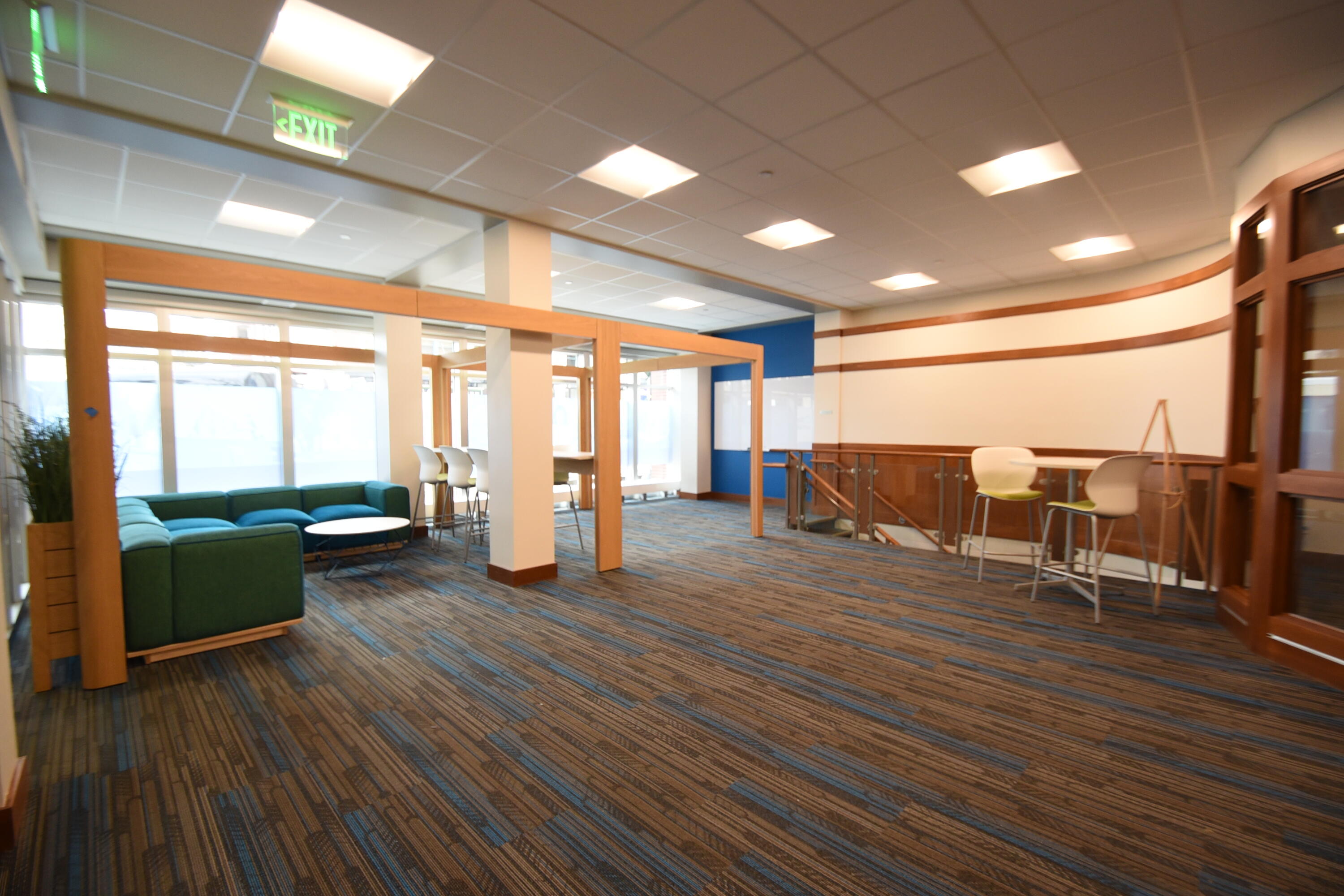 318 Broadway N Property Photo 3