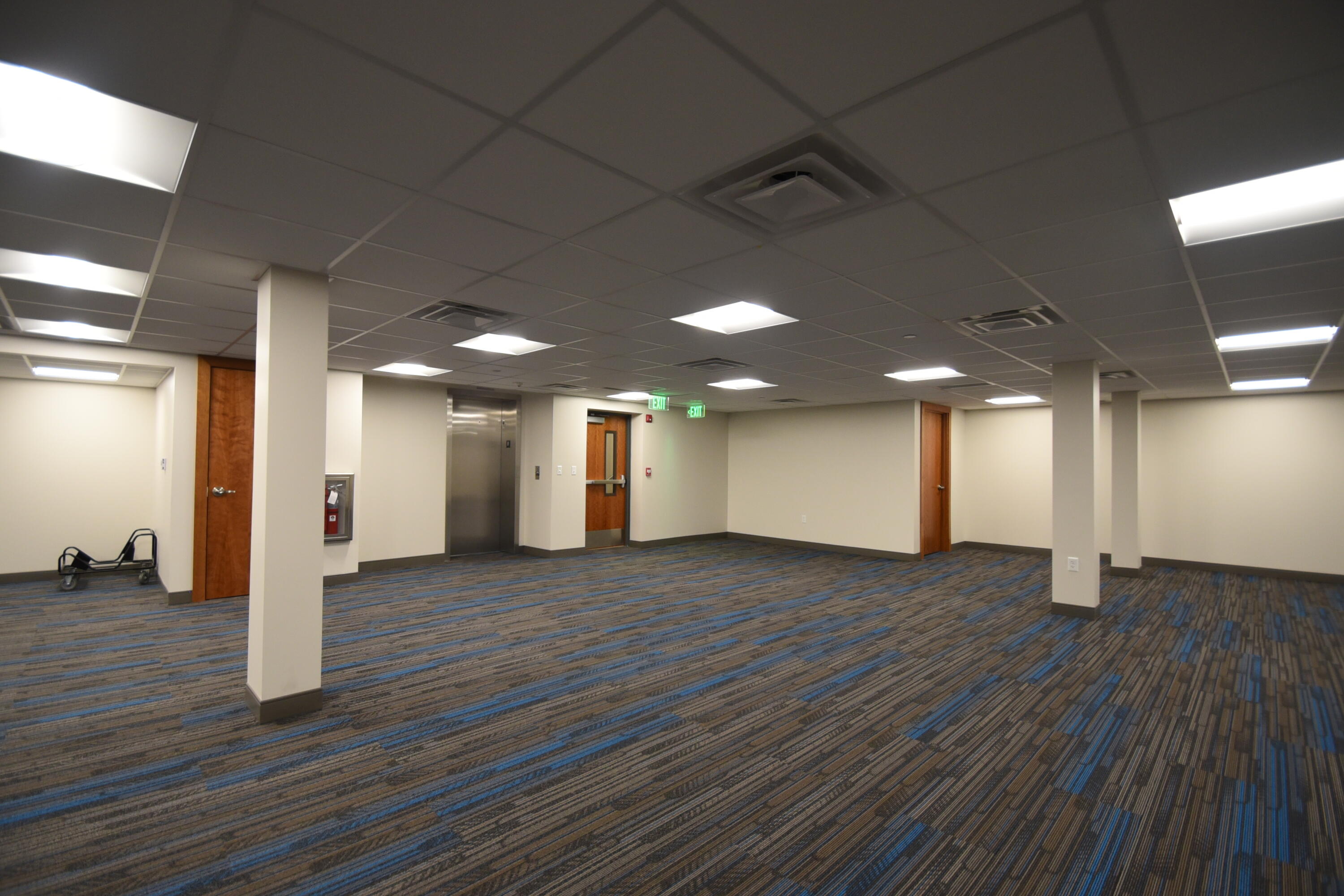 318 Broadway N Property Photo 18