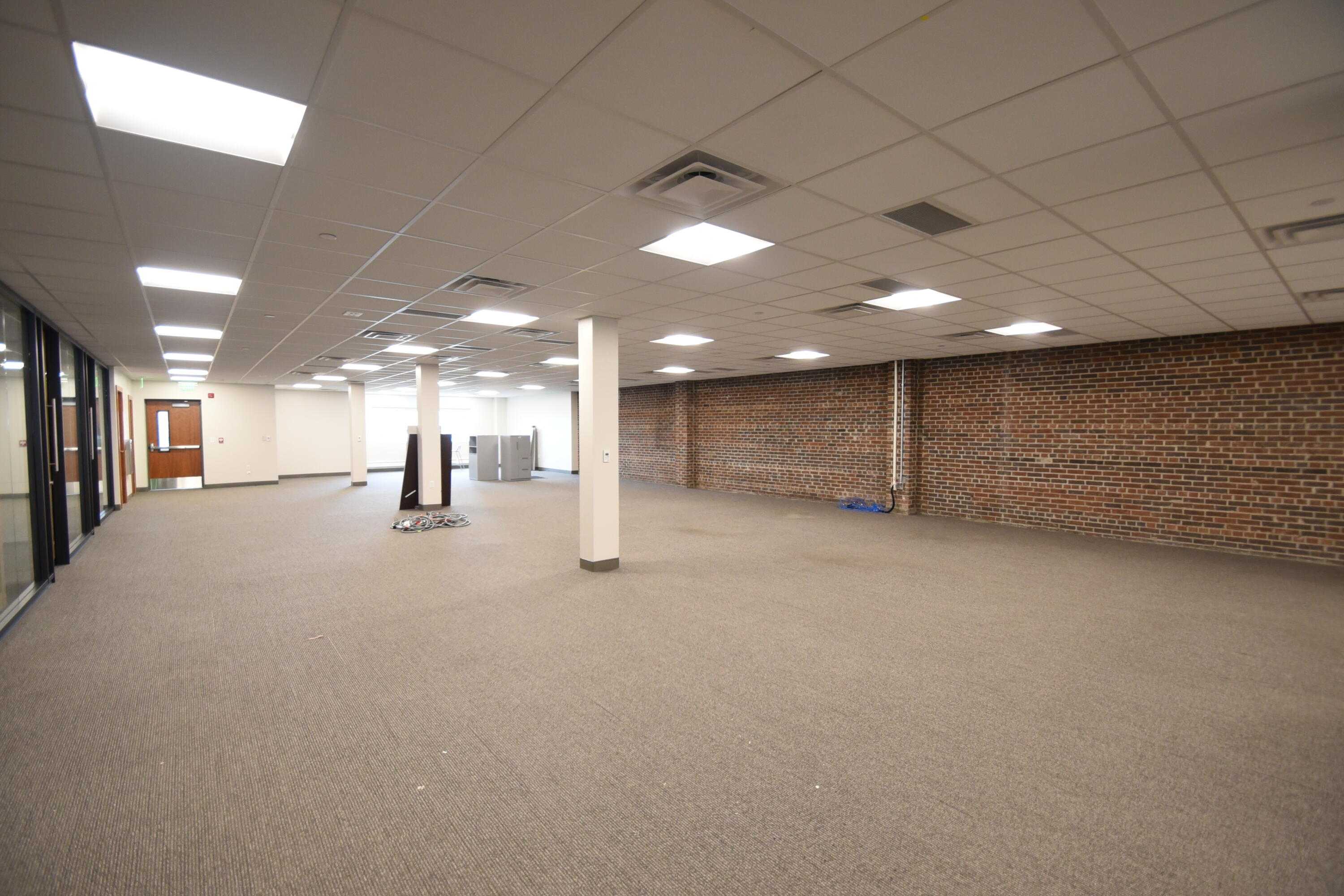 318 Broadway N Property Photo 22