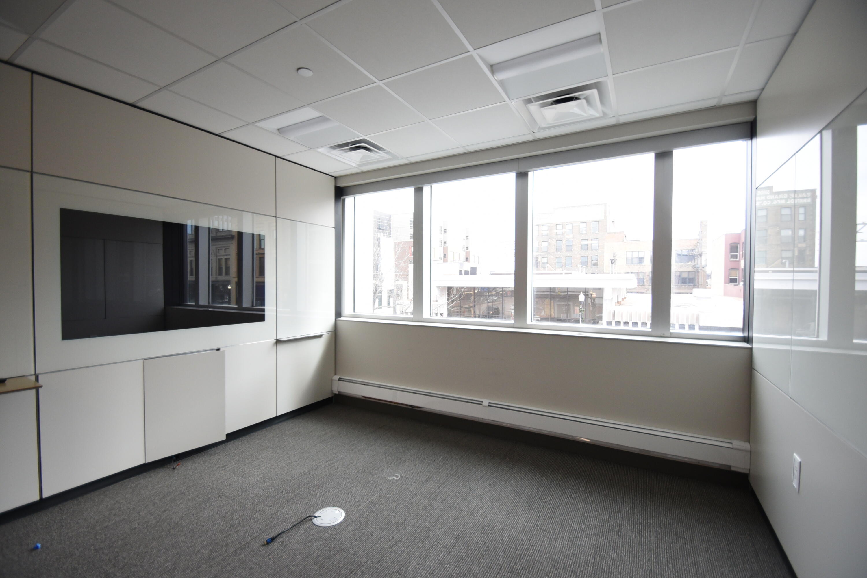 318 Broadway N Property Photo 24