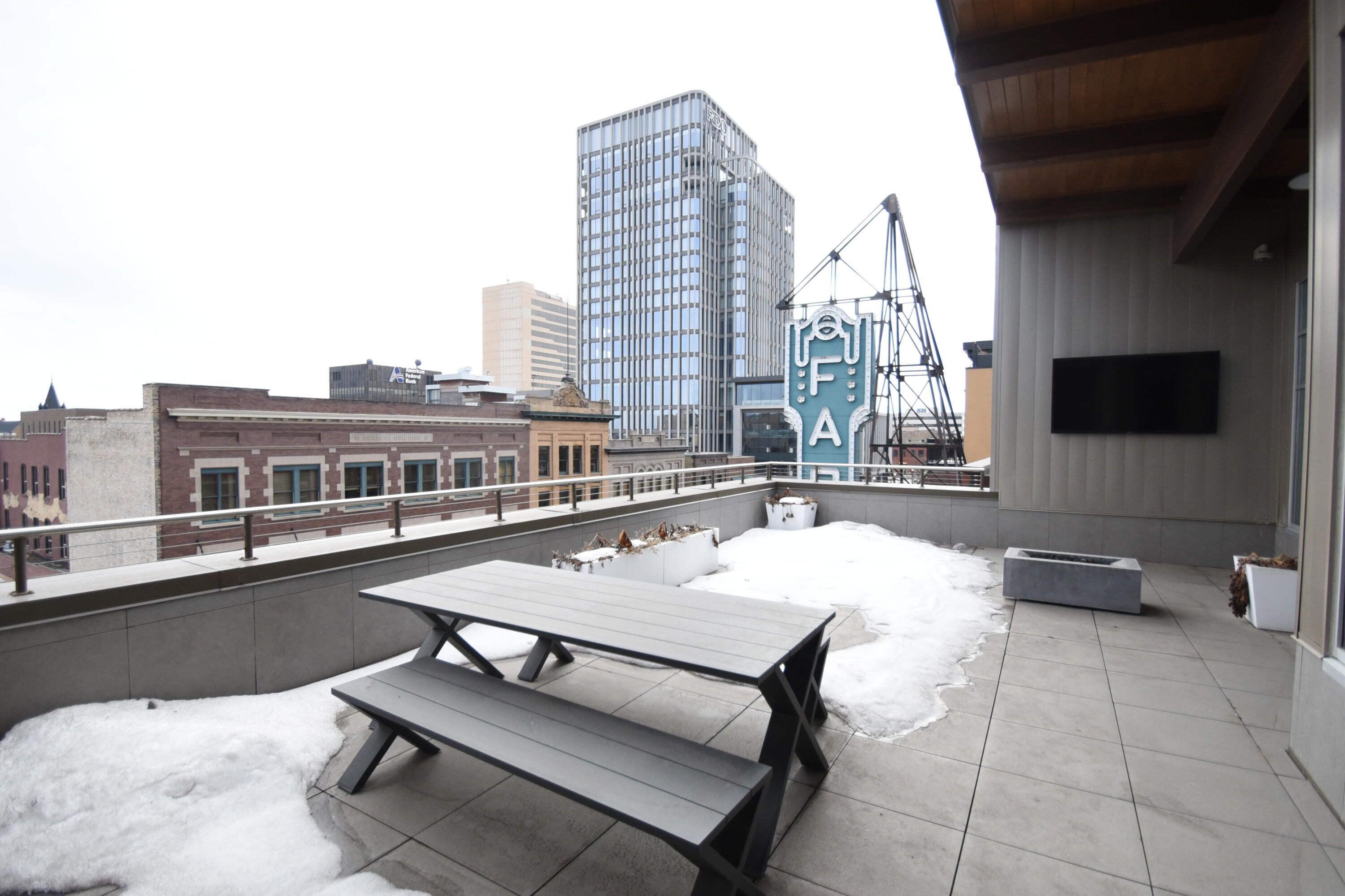 318 Broadway N Property Photo 37