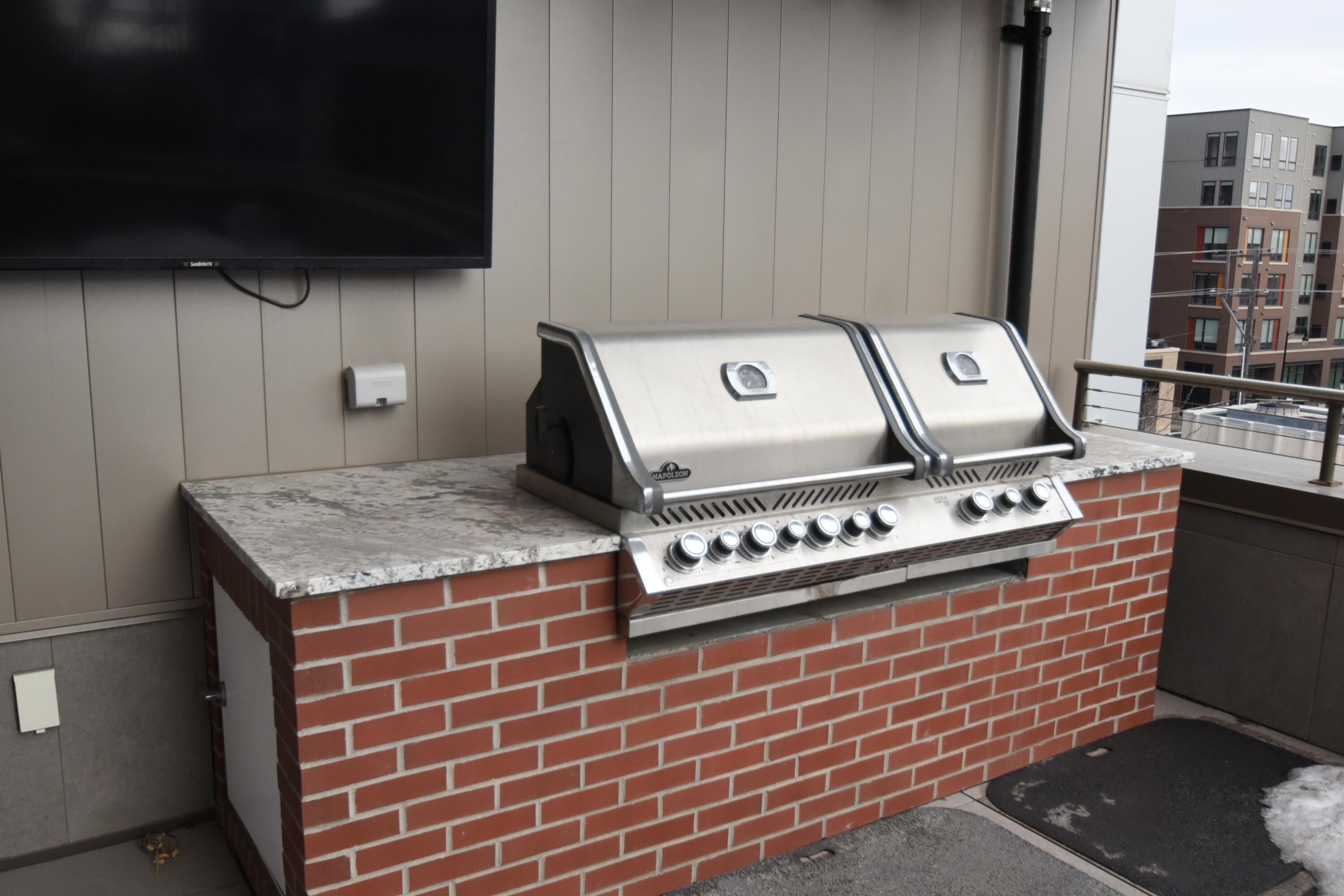 318 Broadway N Property Photo 40