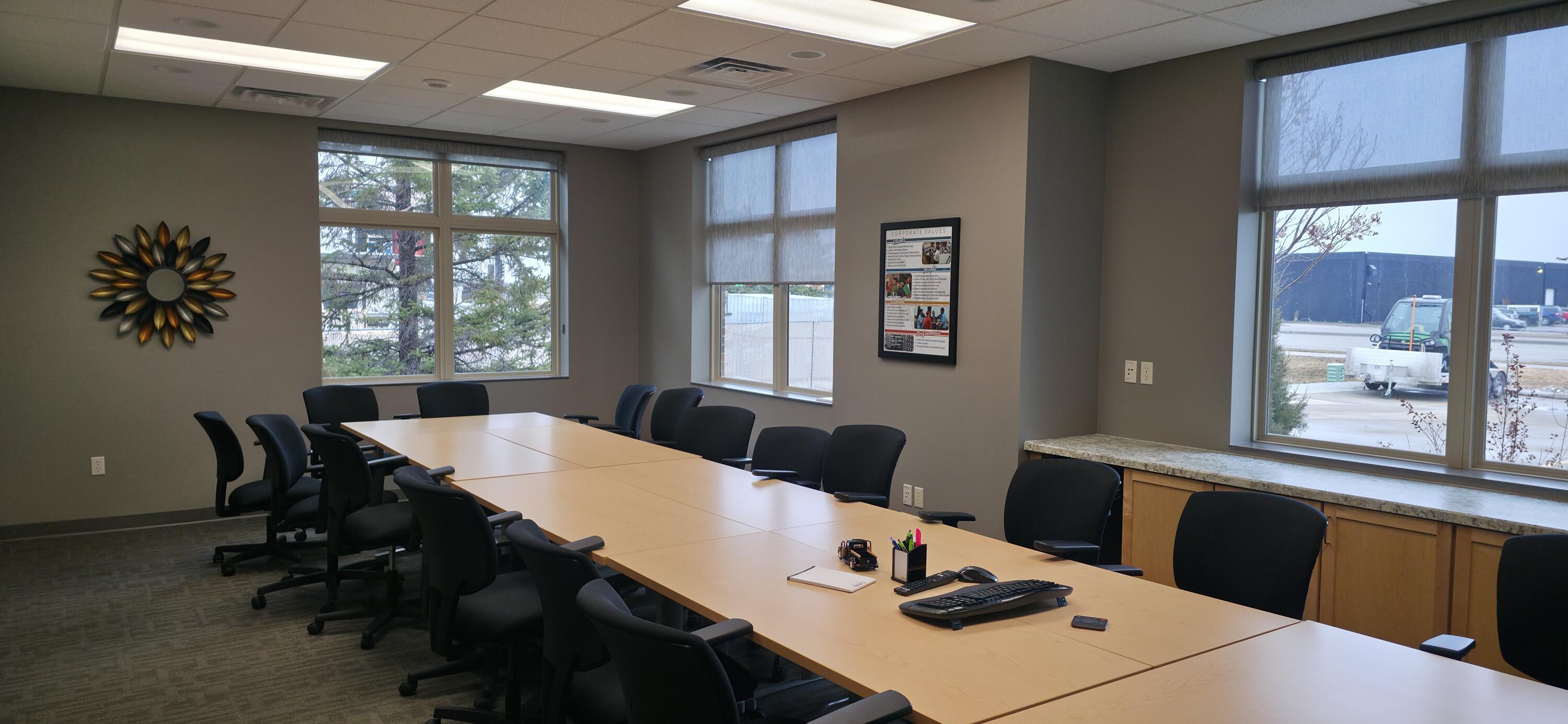 3168 41 Street S Property Photo 3