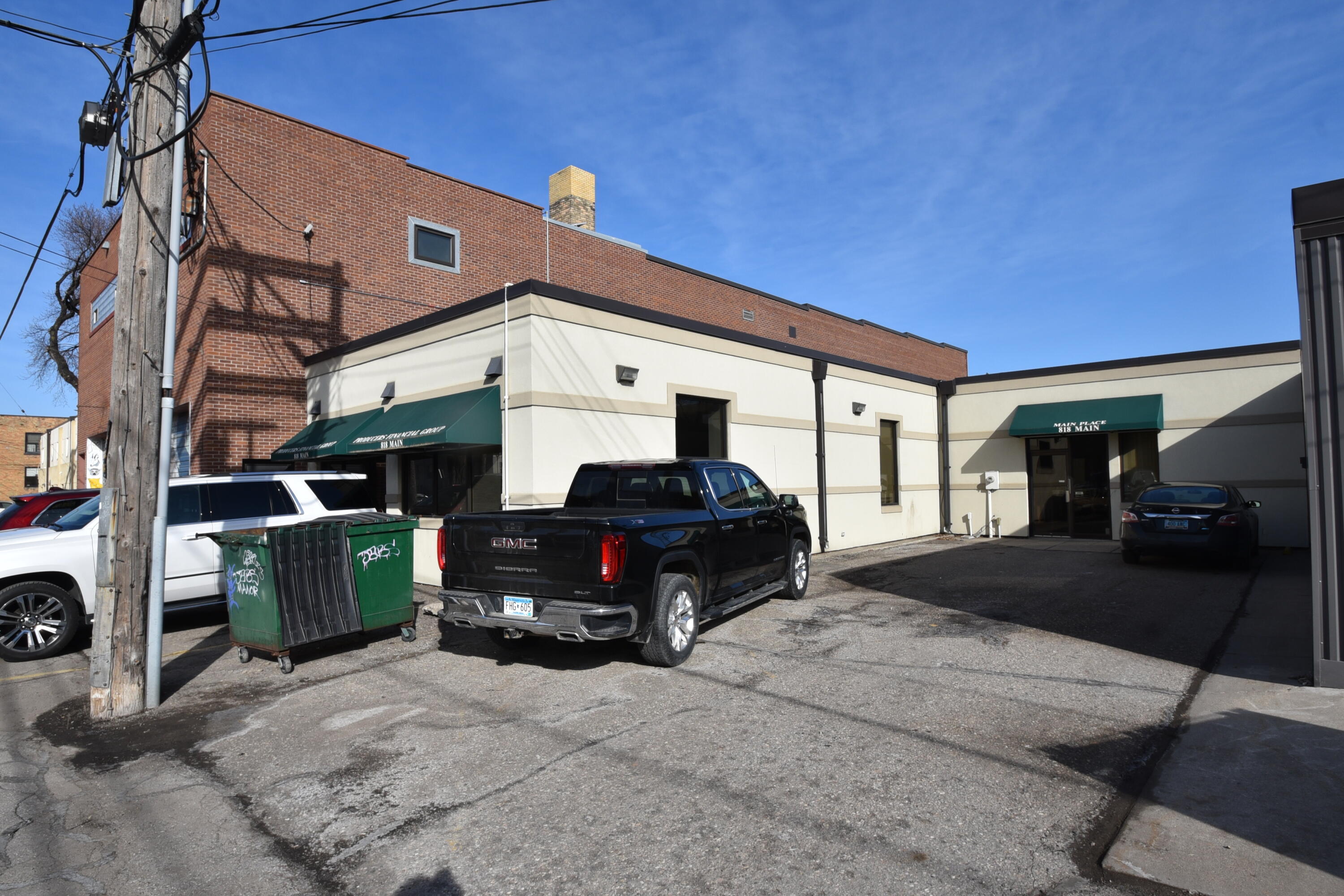 818 Main Avenue Property Photo 33